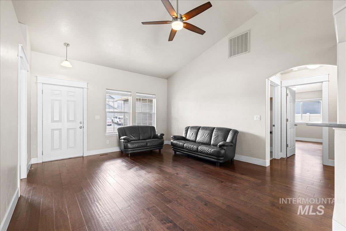 6305 N Silver Elm Way Property Photo 9