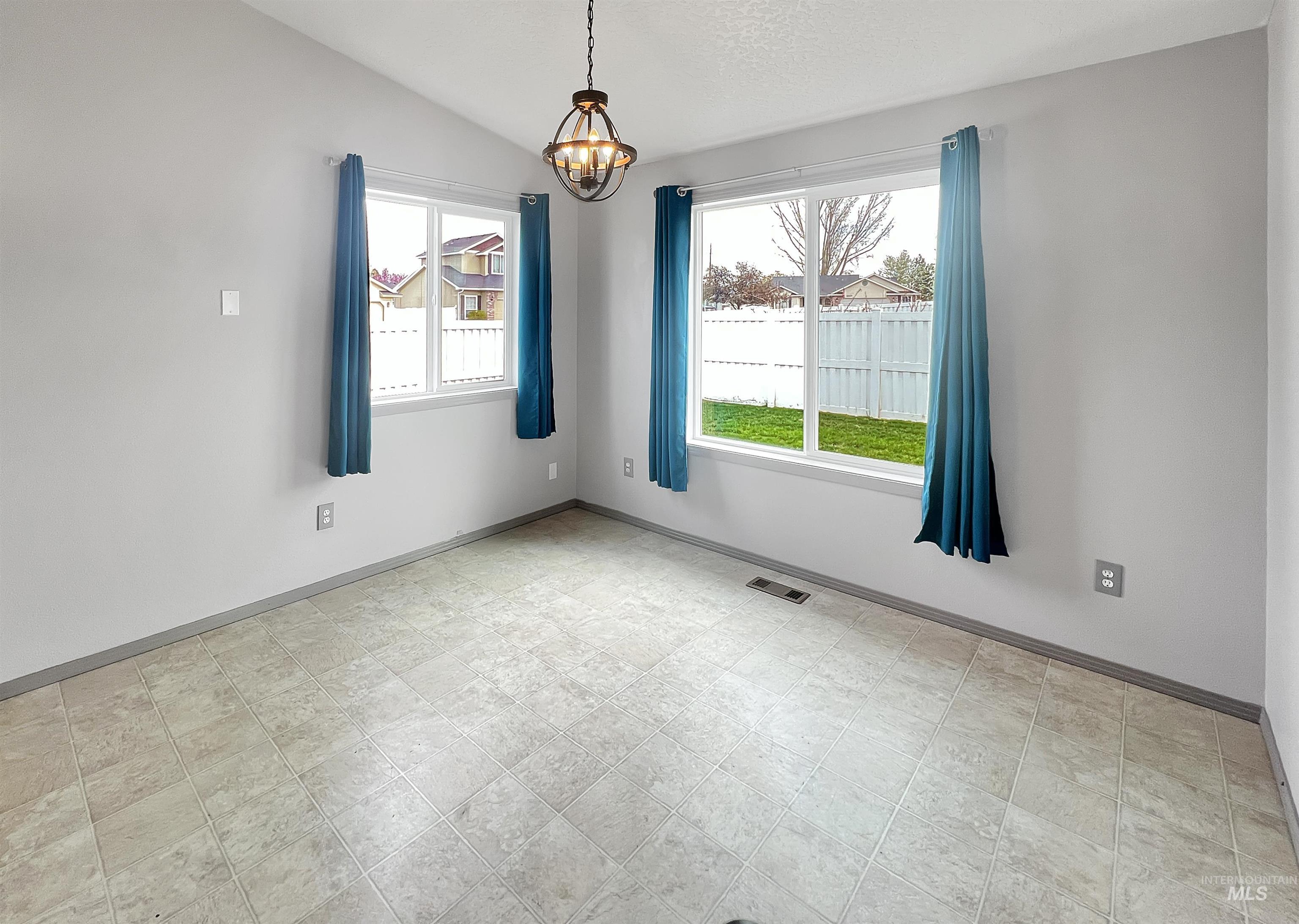 1002 Pintail Property Photo 14