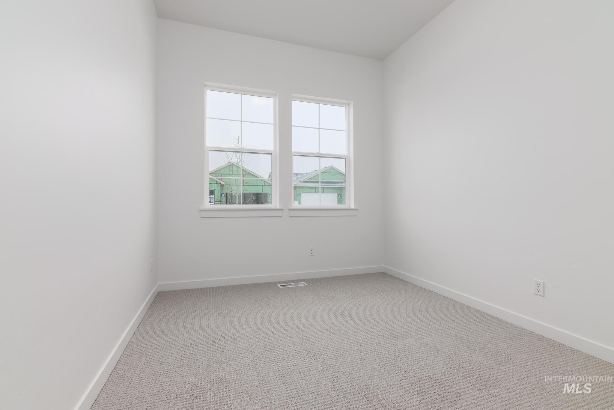 8572 W Chamblee St Property Photo 18