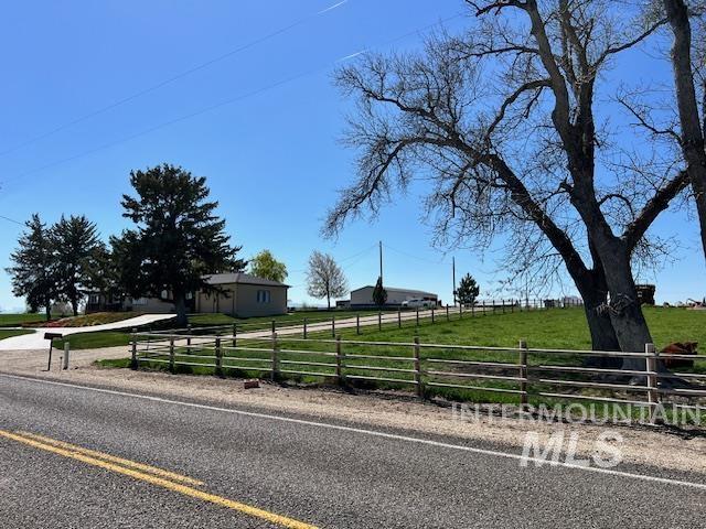 7387 Lynwood Rd. Property Photo 1
