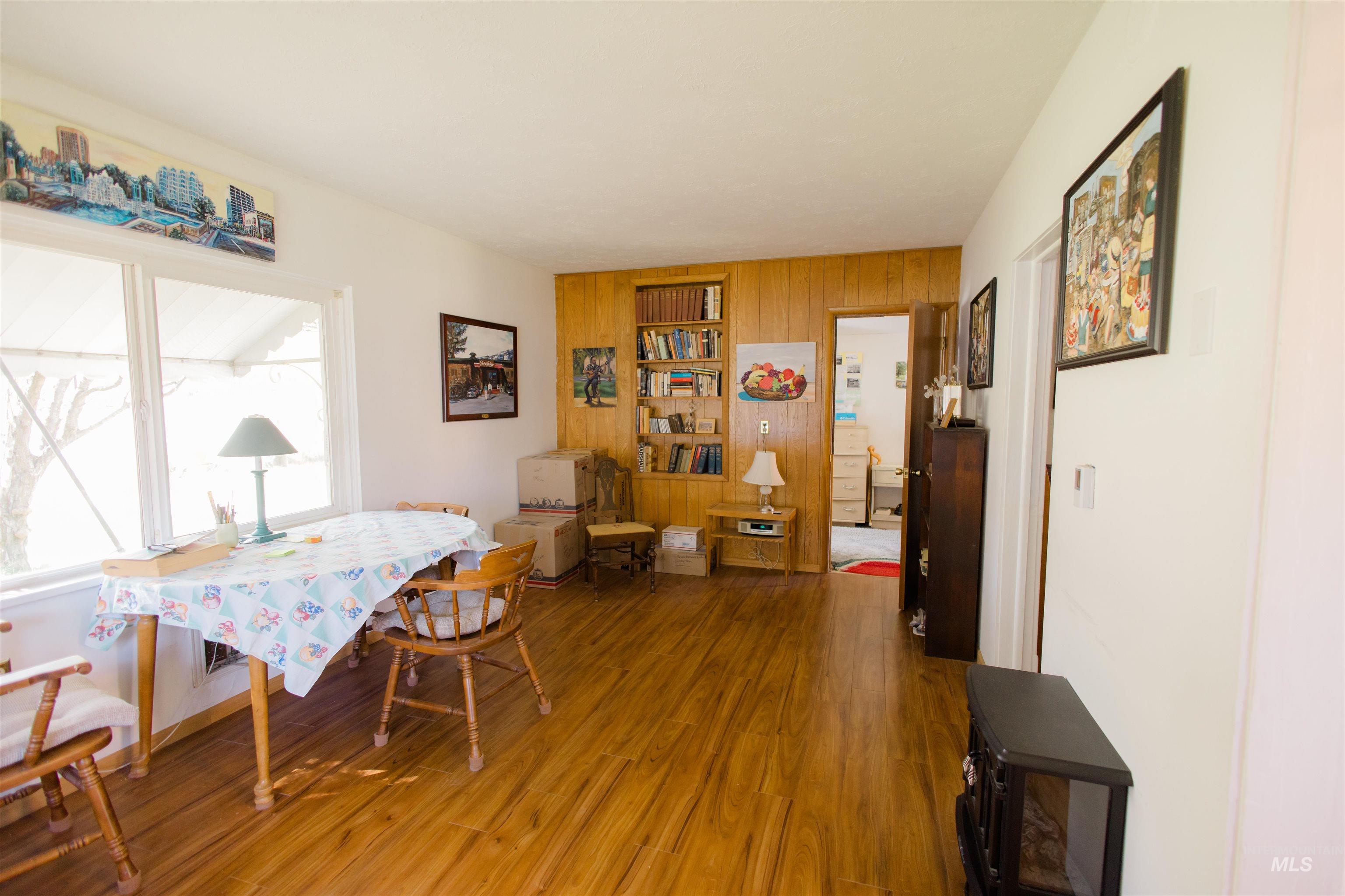 4208 N Meridian Property Photo 5