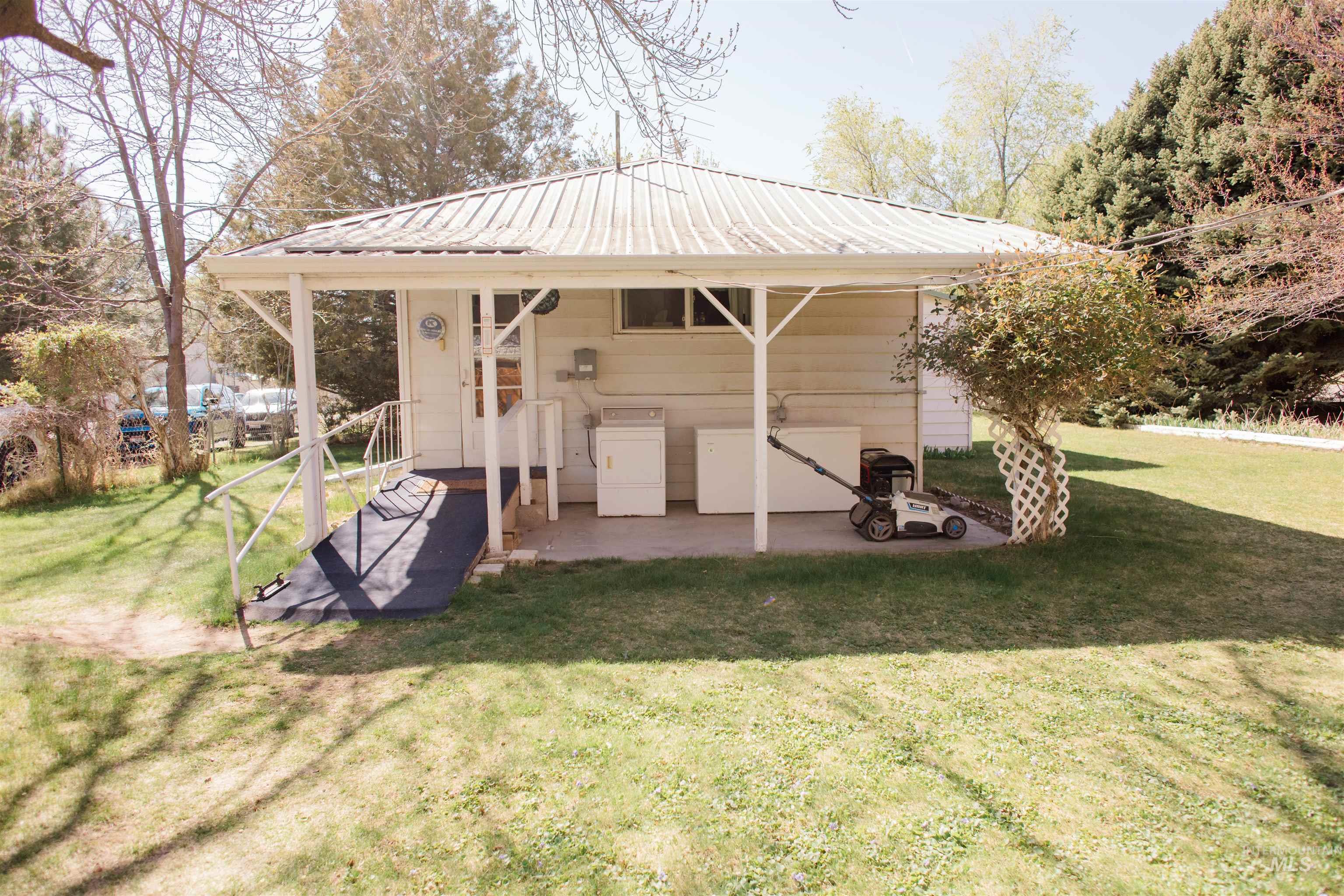 4208 N Meridian Property Photo 17