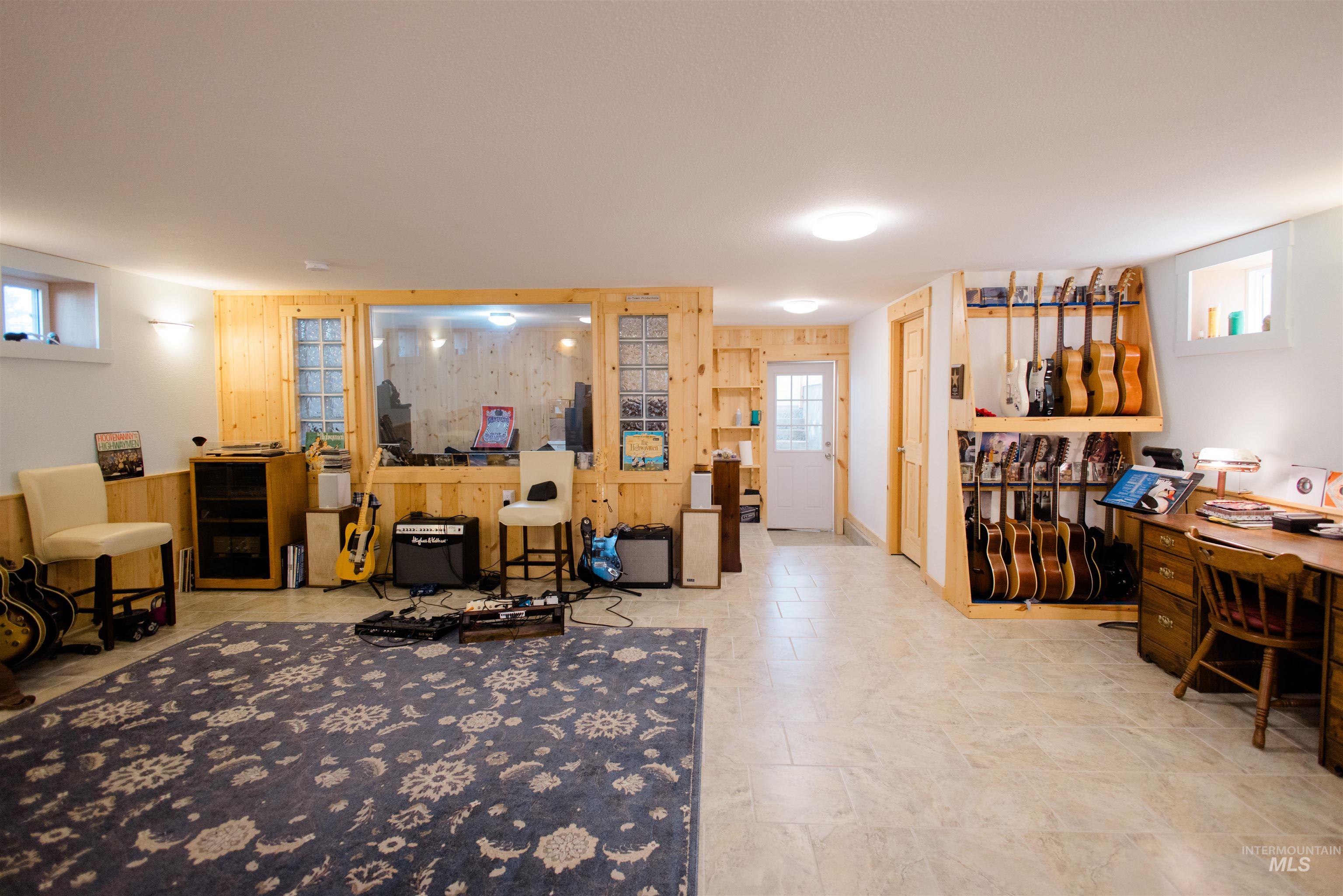 4208 N Meridian Property Photo 34