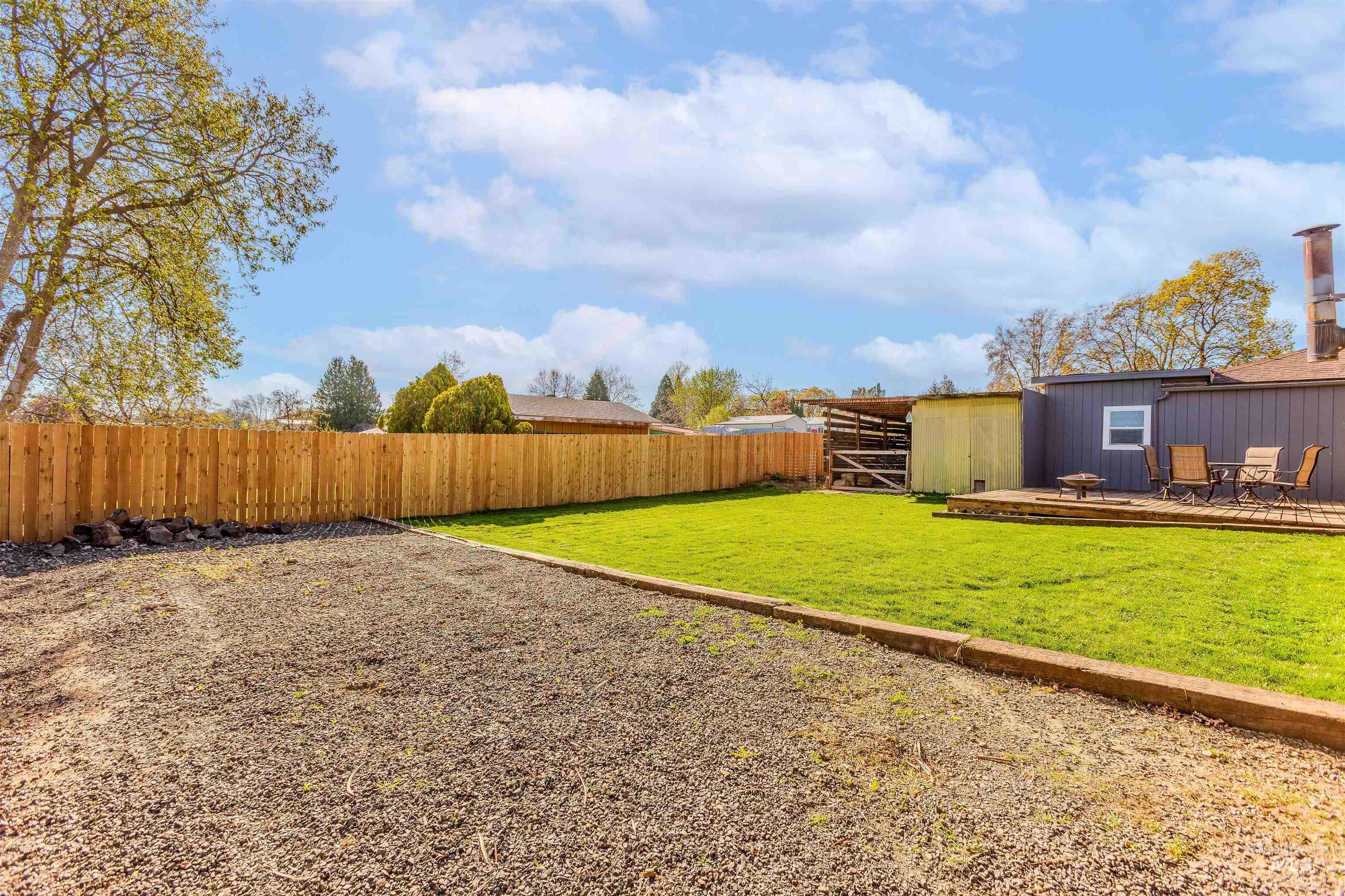 3105 7th St Property Photo 4