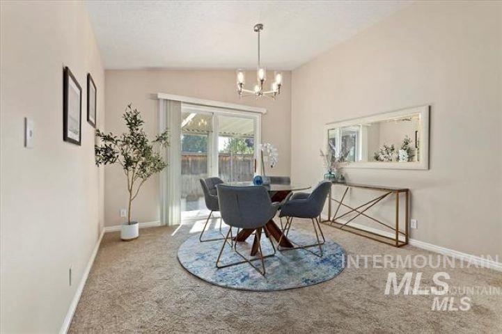6066 N Lake Shore Ave. Property Photo 9