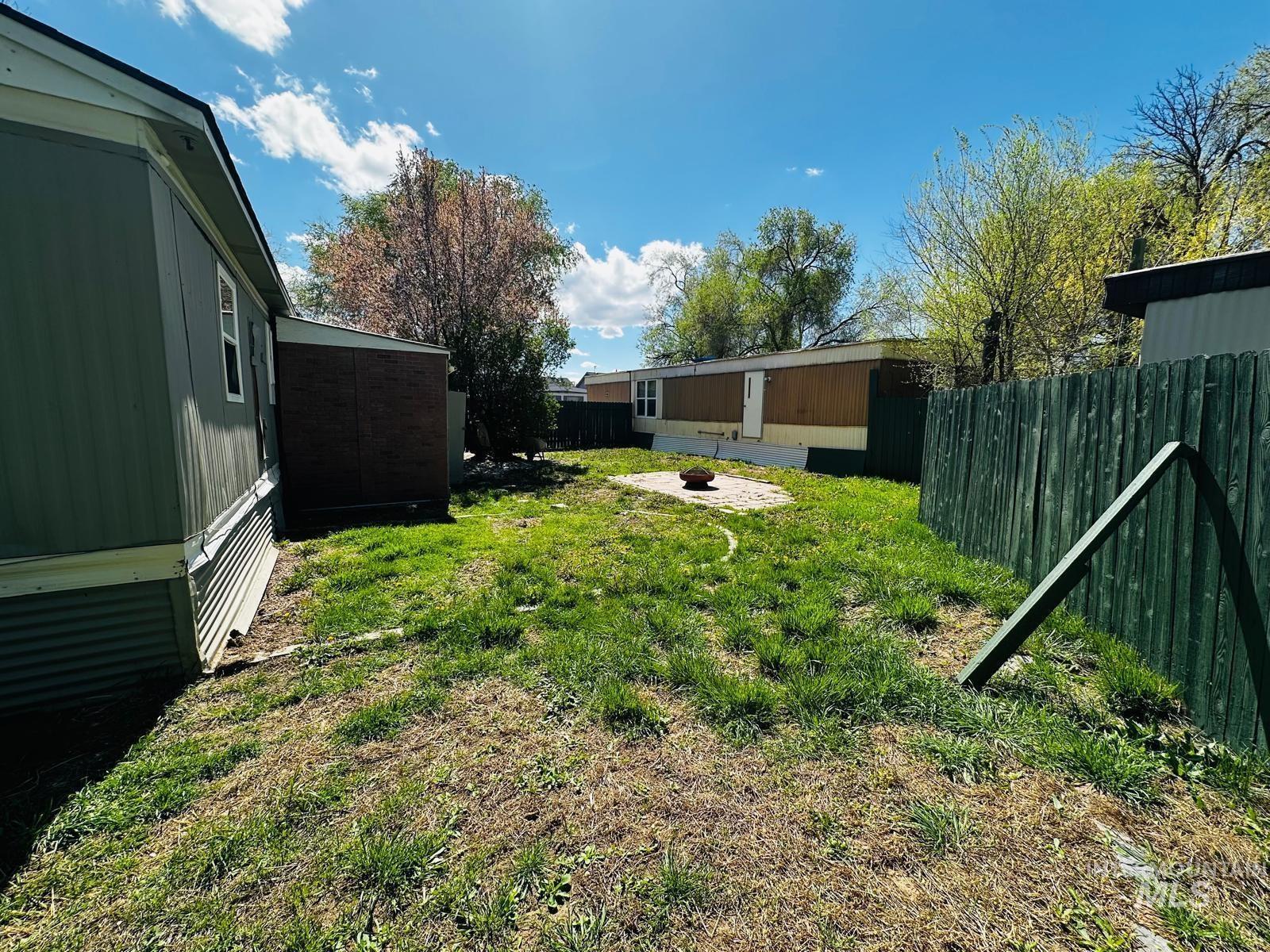 3037 N Kimball St Property Photo 2