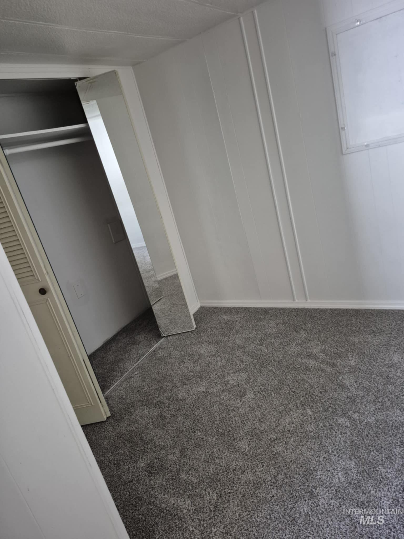 3037 N Kimball St Property Photo 11