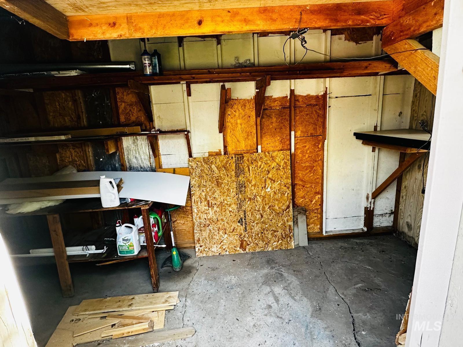 3037 N Kimball St Property Photo 12