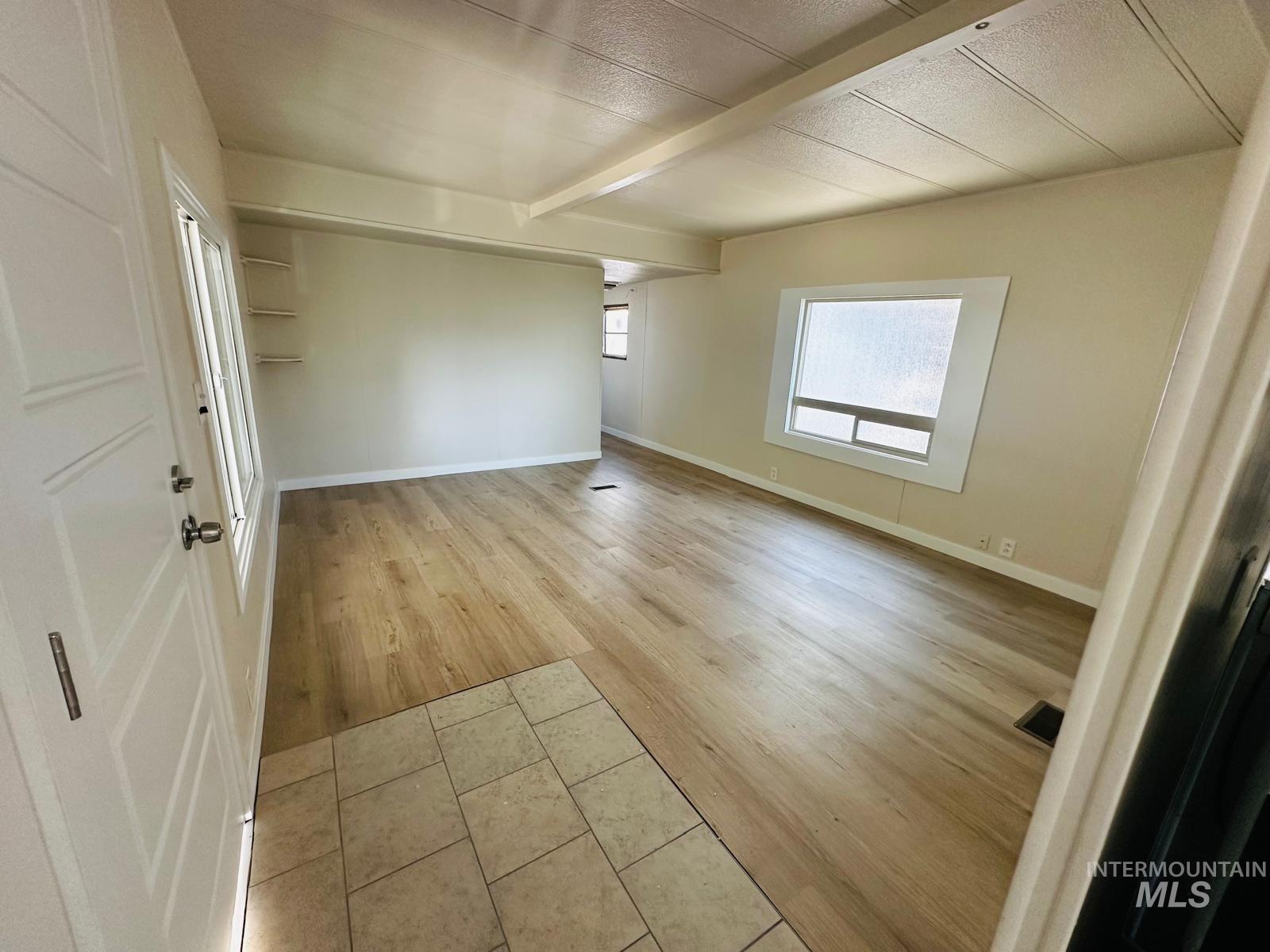 3037 N Kimball St Property Photo 14