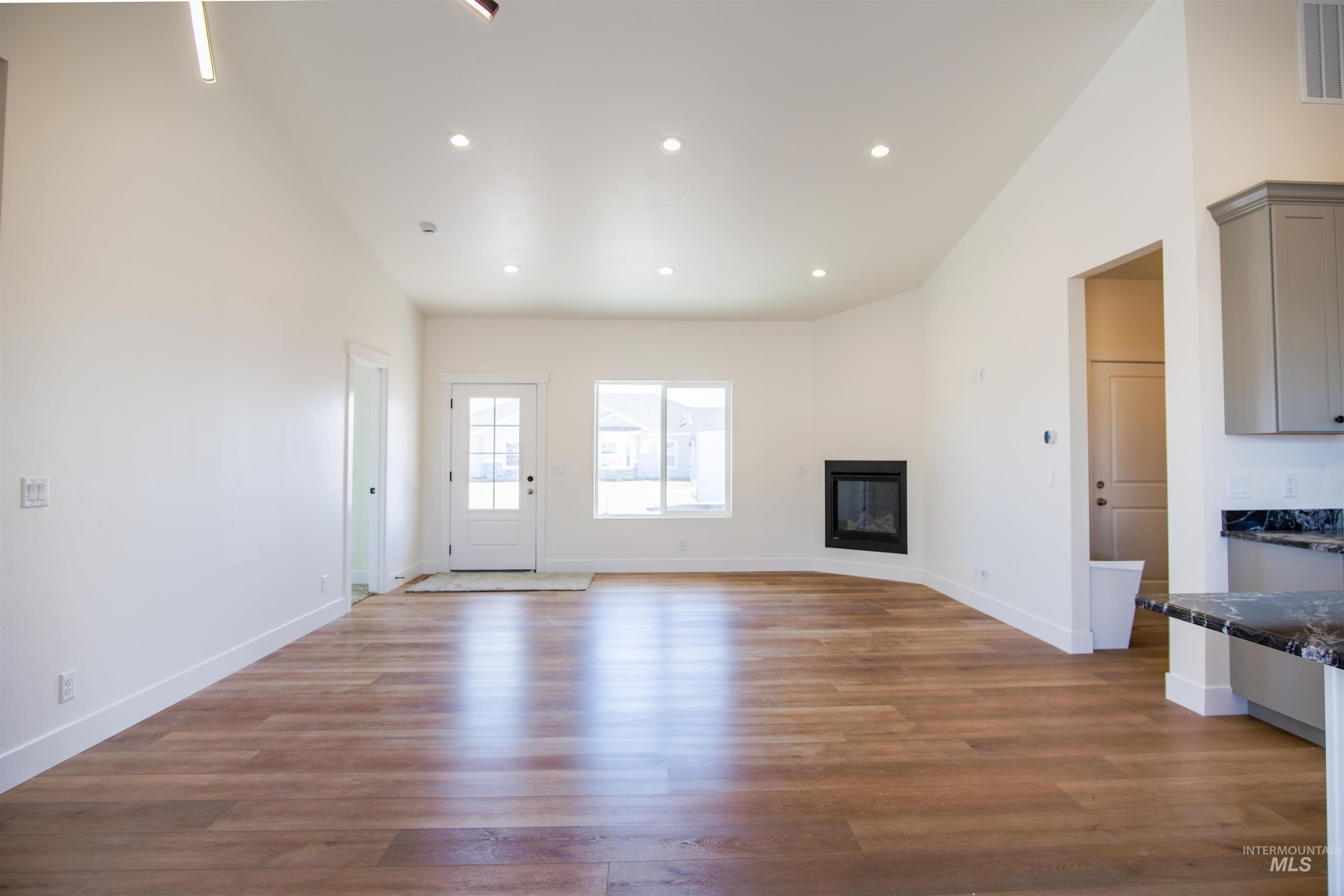 1522 Shortt Ln Property Photo 11