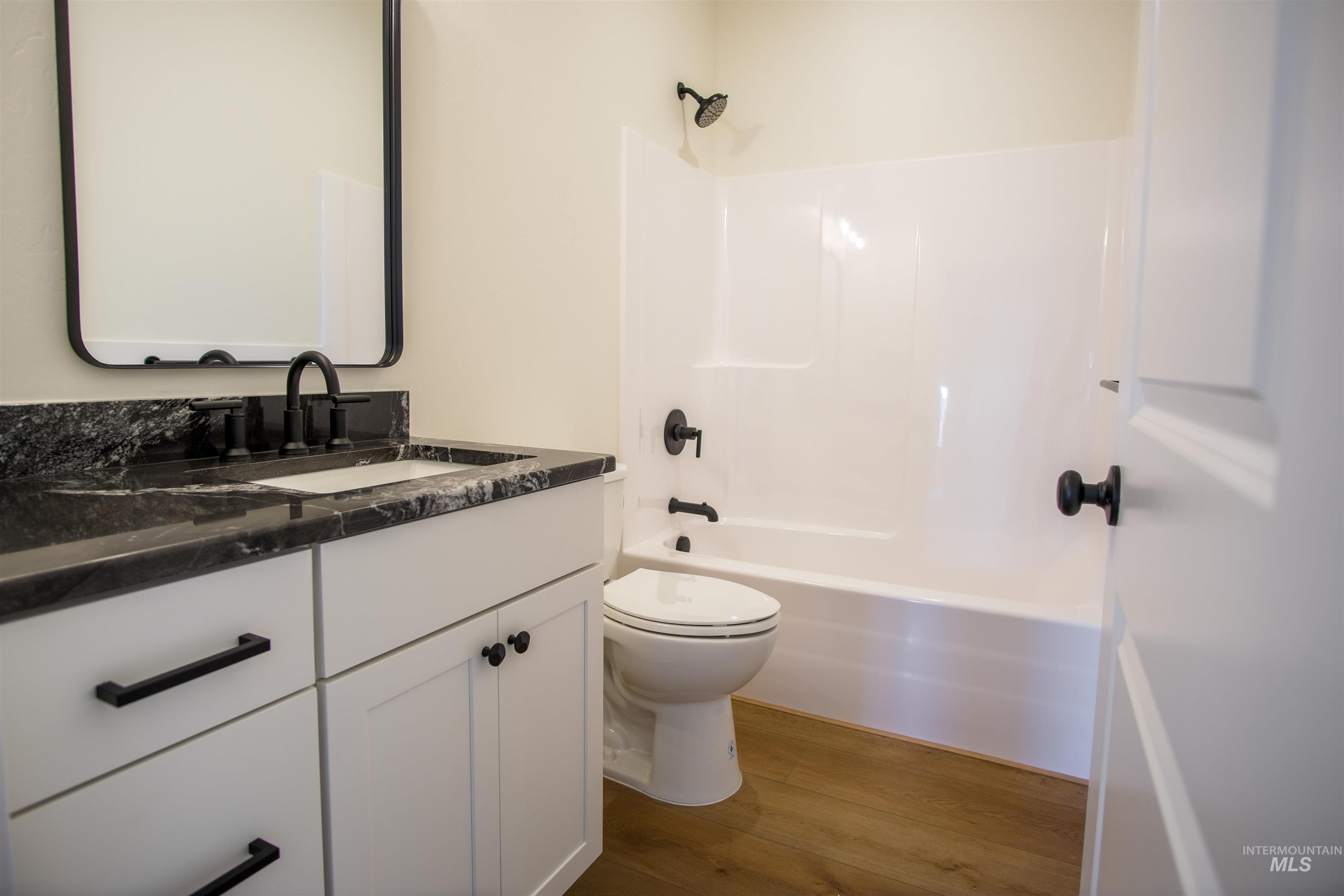 1522 Shortt Ln Property Photo 17