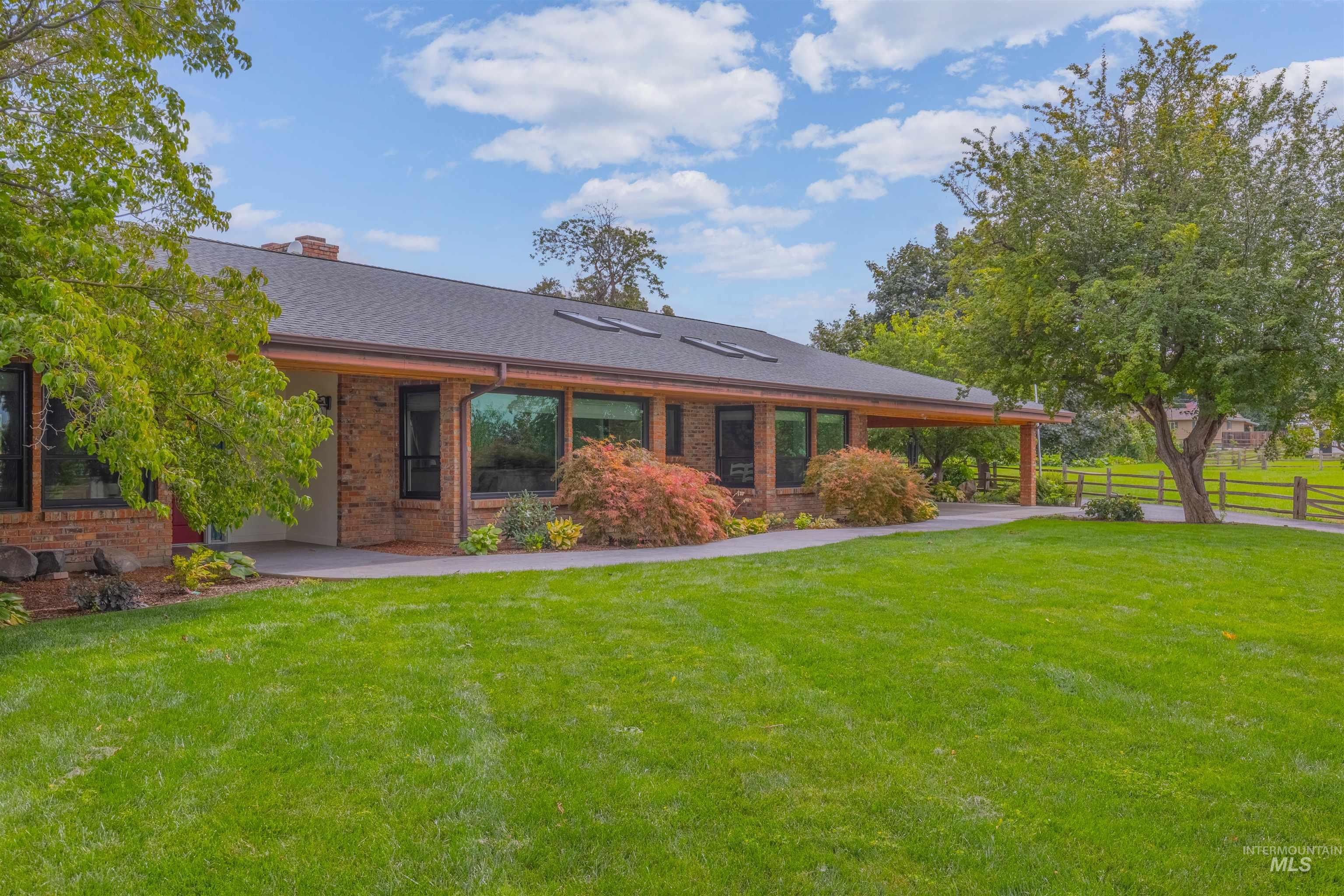 3211 4th Street Property Photo 6