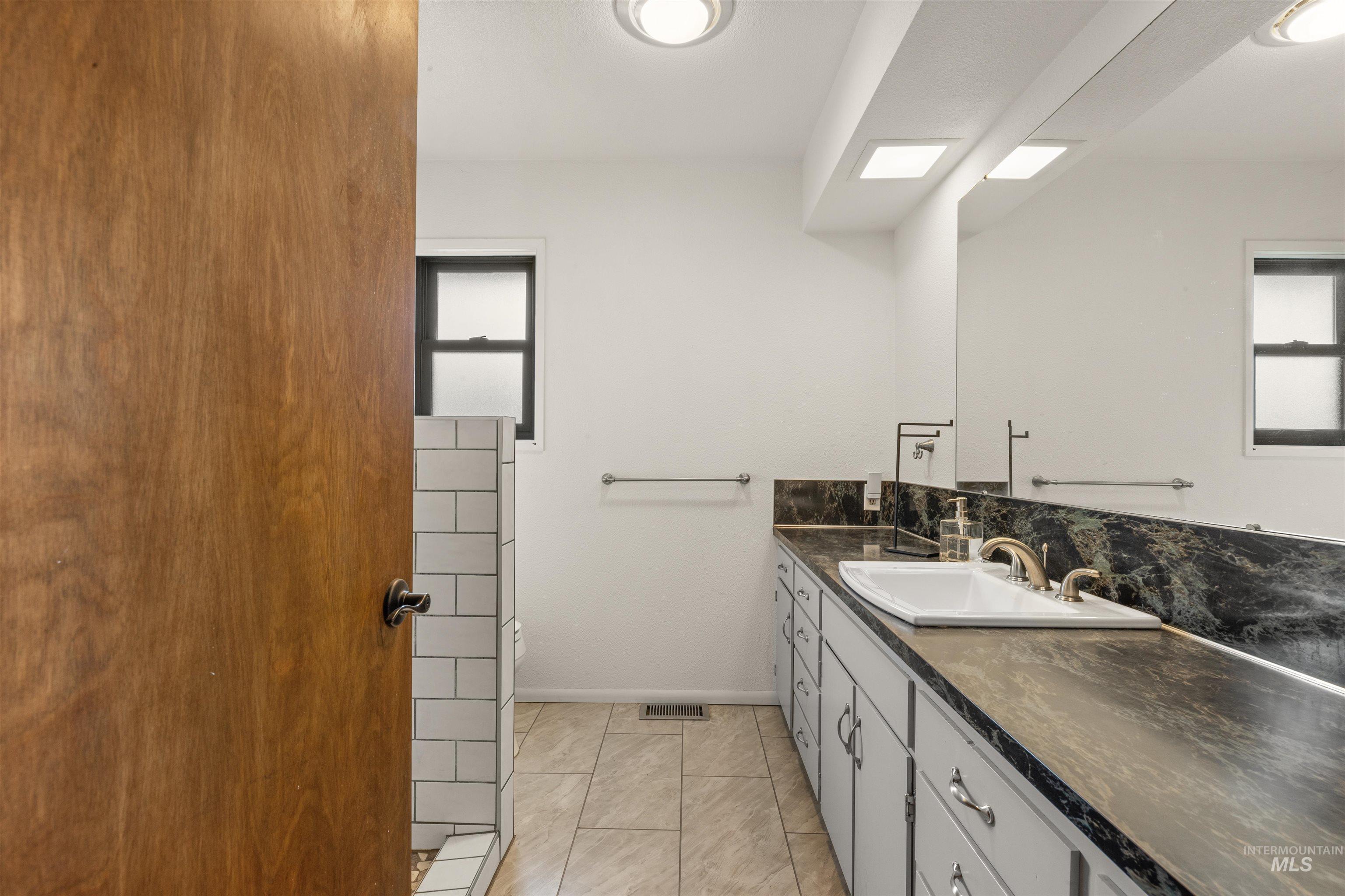 3211 4th Street Property Photo 22