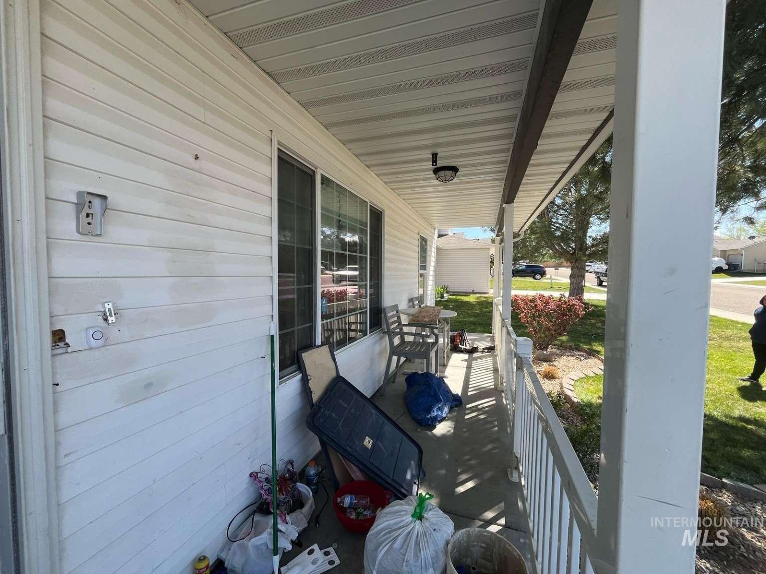 16572 Frisco Ave Property Photo 2