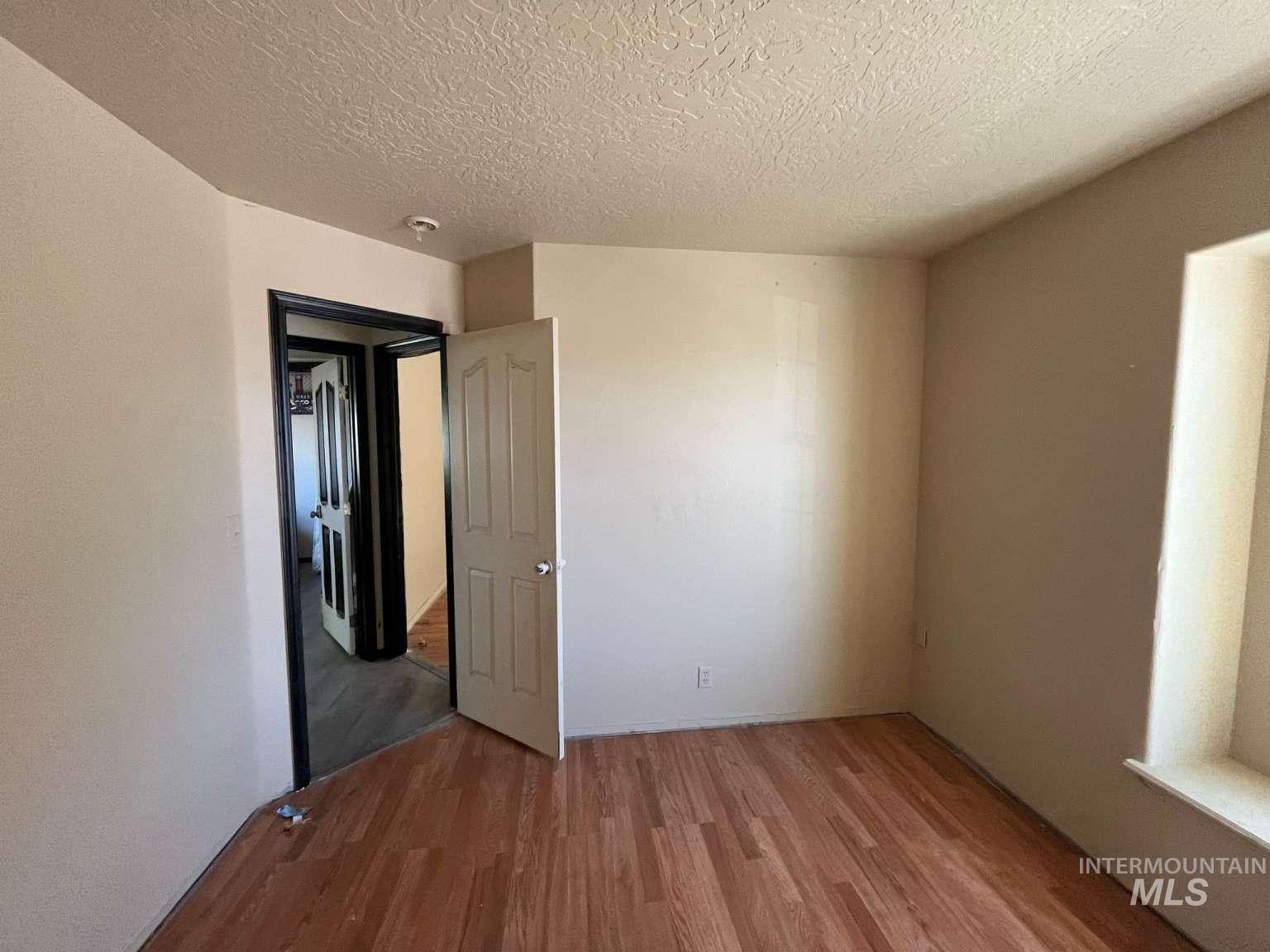 16572 Frisco Ave Property Photo 7