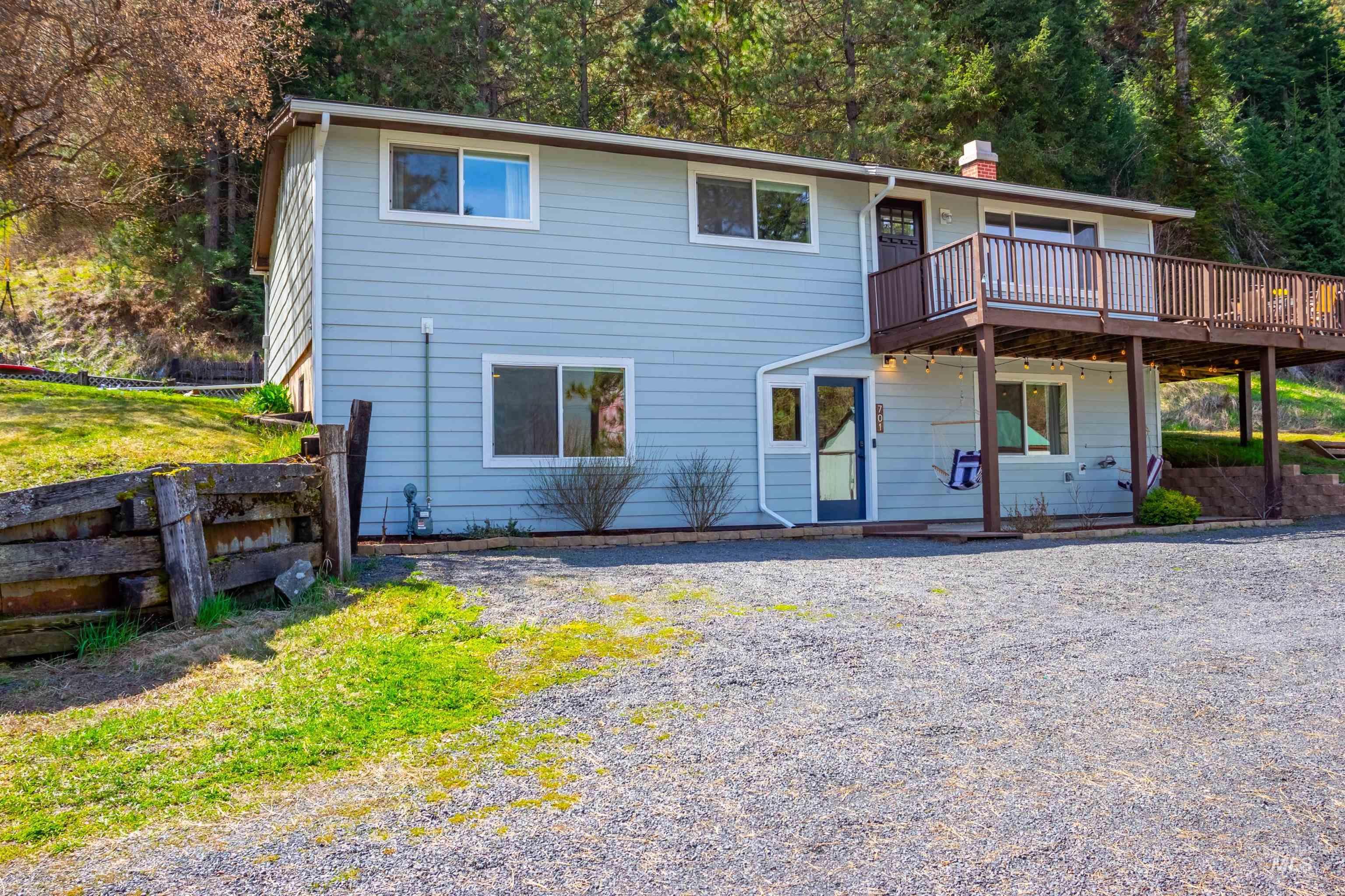701 Bentz St. Property Photo 1
