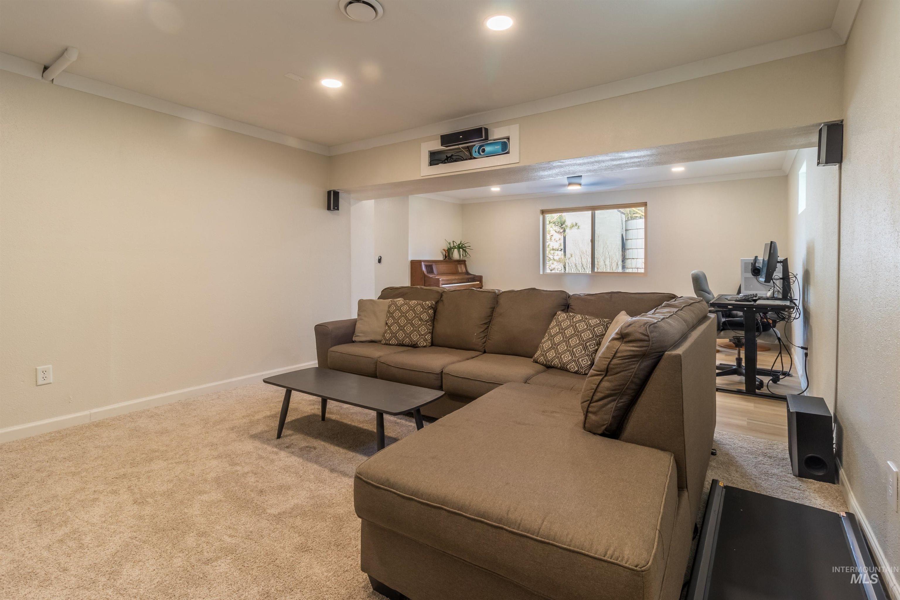 701 Bentz St. Property Photo 22
