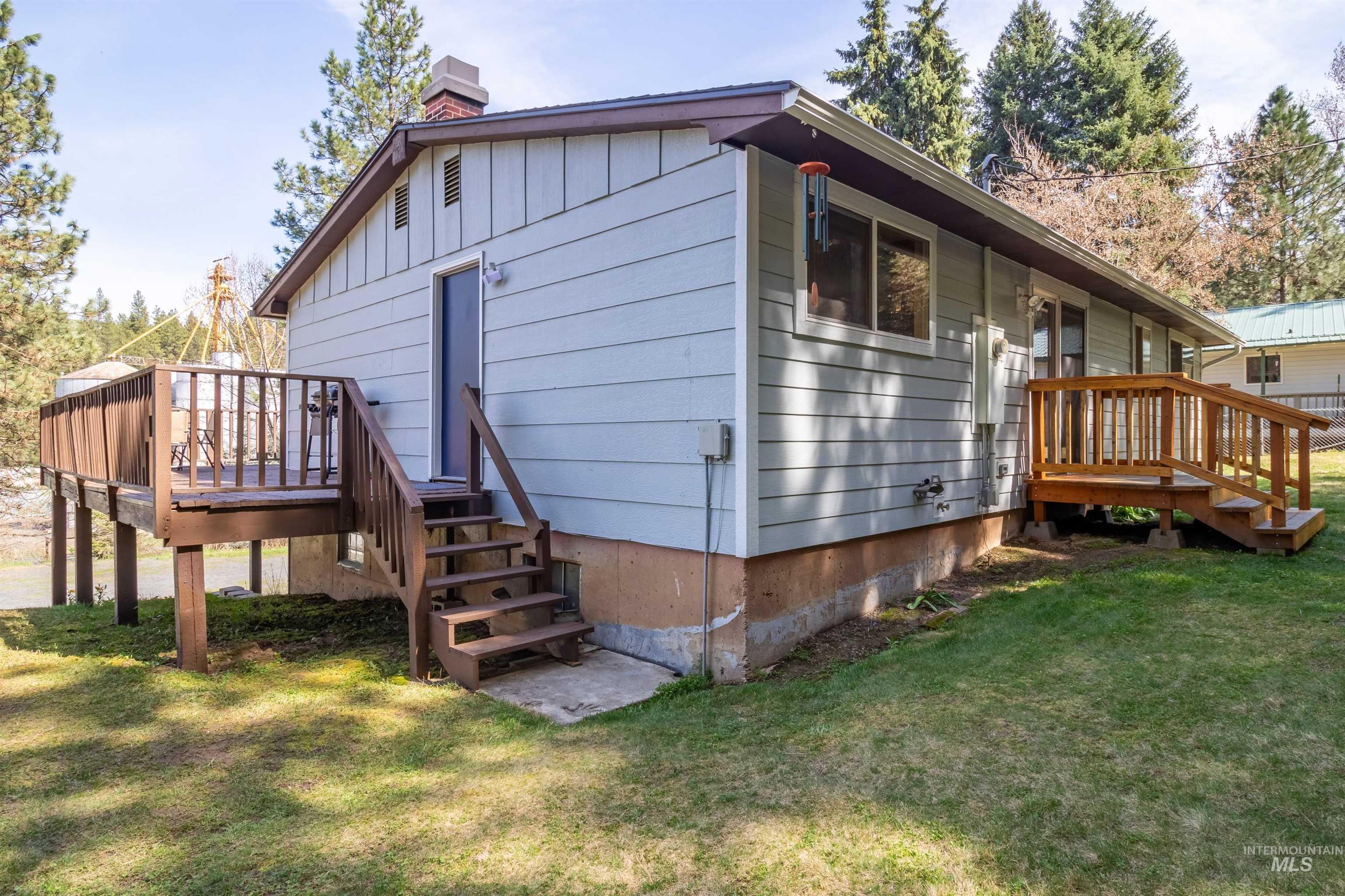 701 Bentz St. Property Photo 32