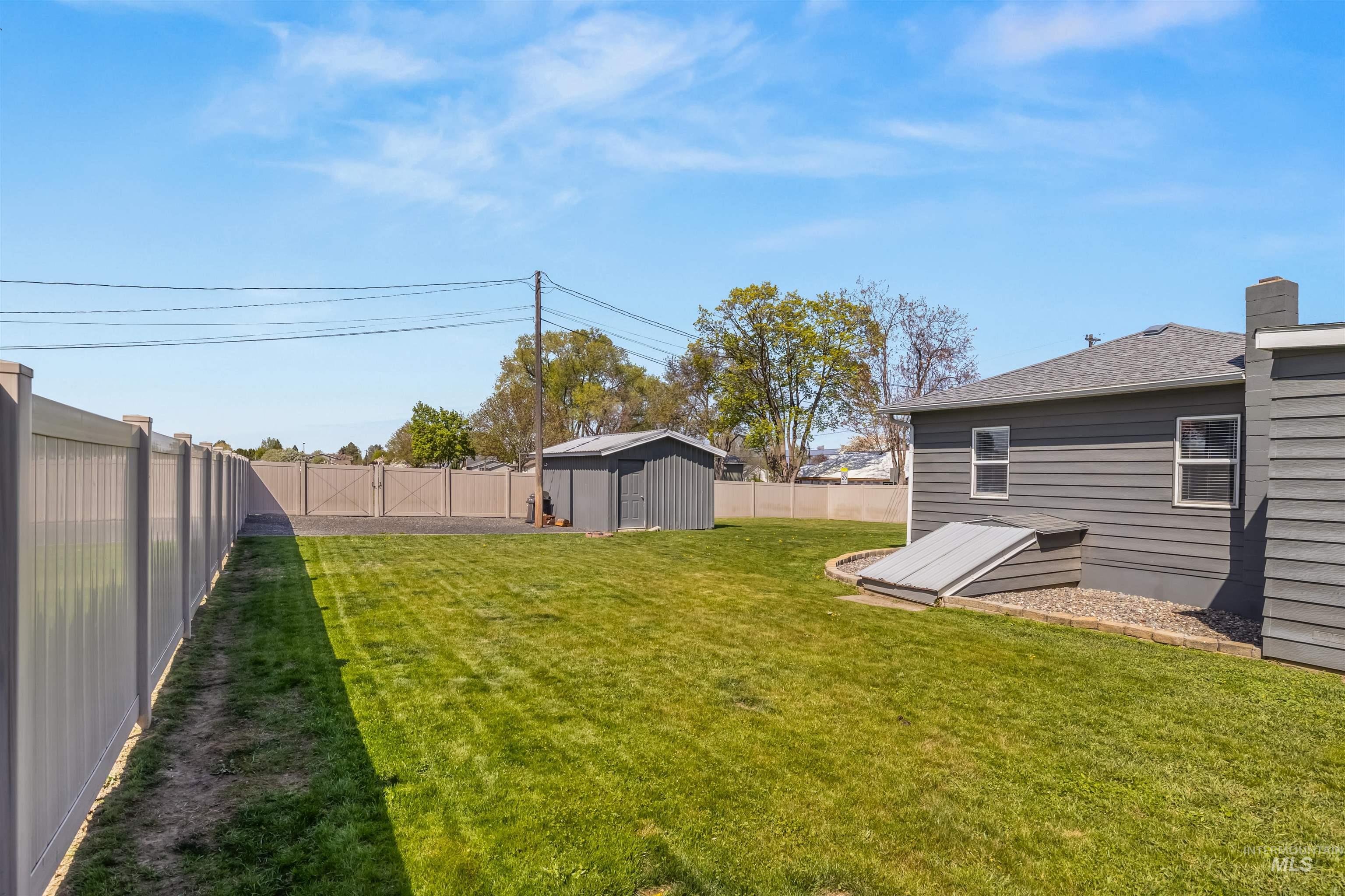 1924 Cedar Avenue Property Photo 26