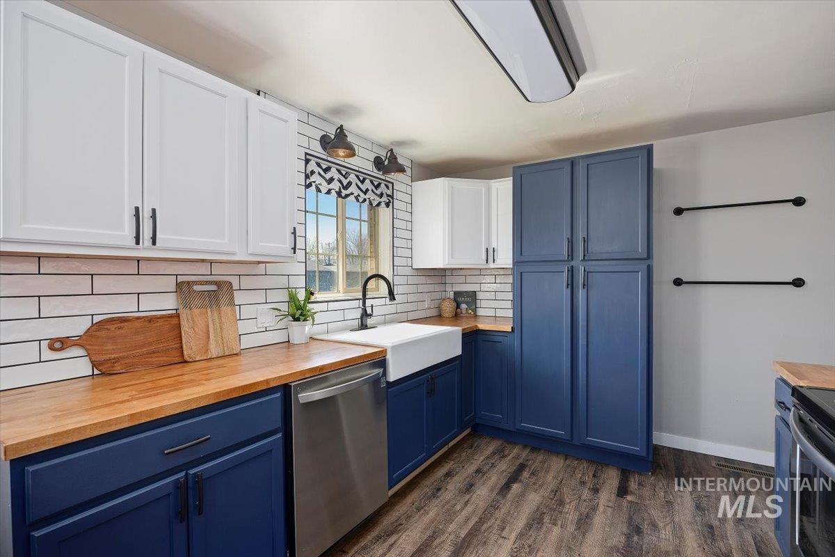 1435 Lawndale Property Photo 3