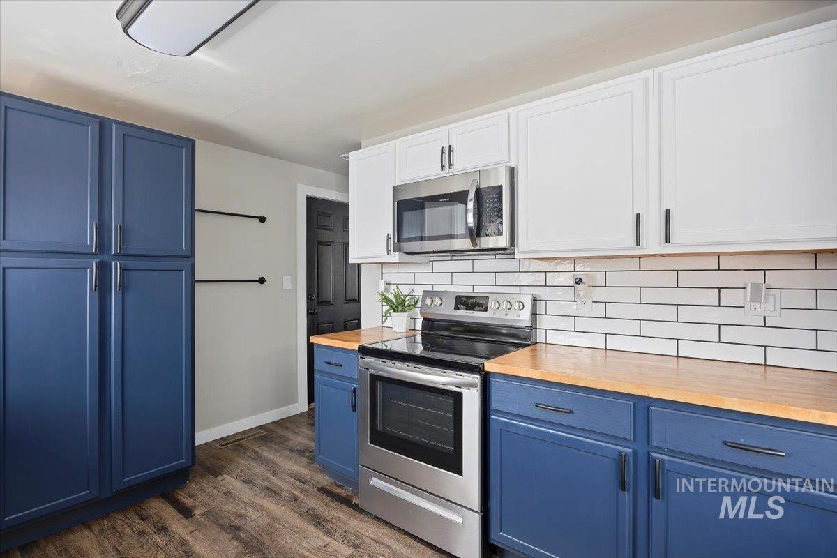 1435 Lawndale Property Photo 5