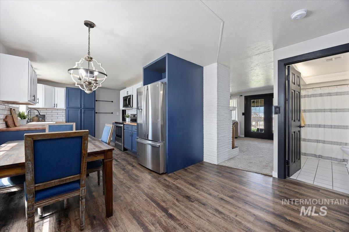 1435 Lawndale Property Photo 6