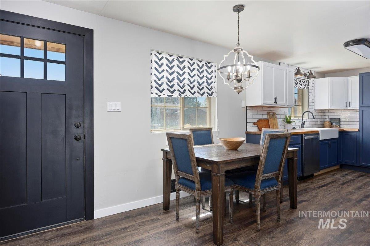 1435 Lawndale Property Photo 8