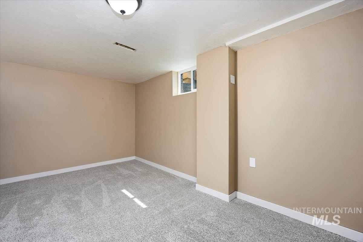 1435 Lawndale Property Photo 16