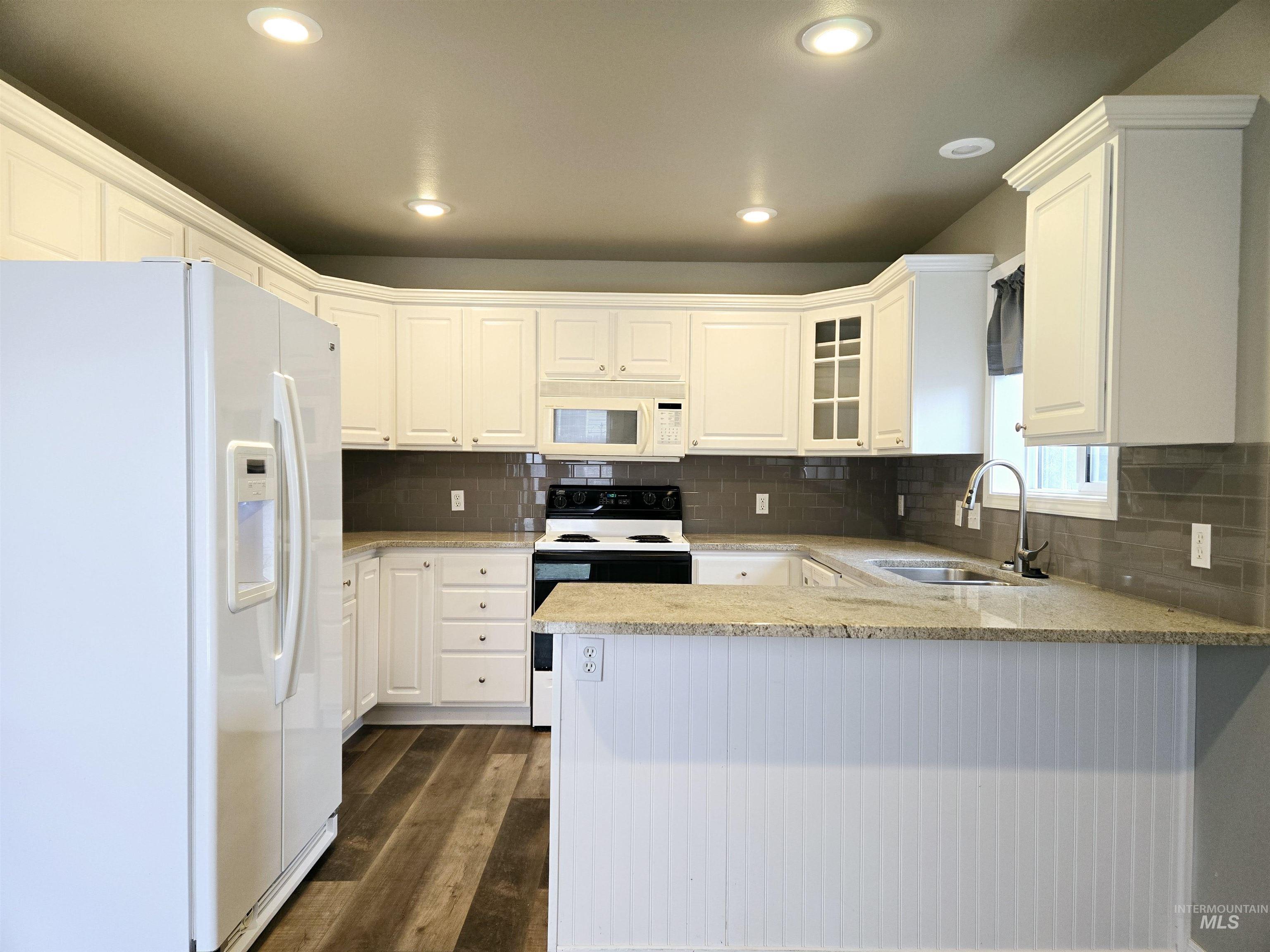 2568 Idaho Ave. Property Photo 3