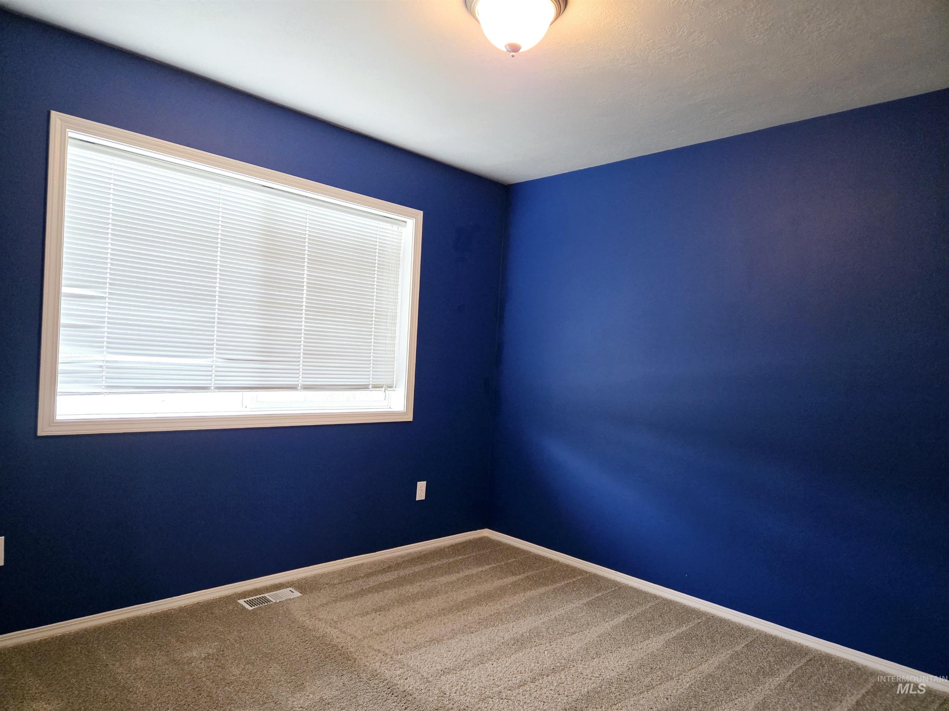 2568 Idaho Ave. Property Photo 12