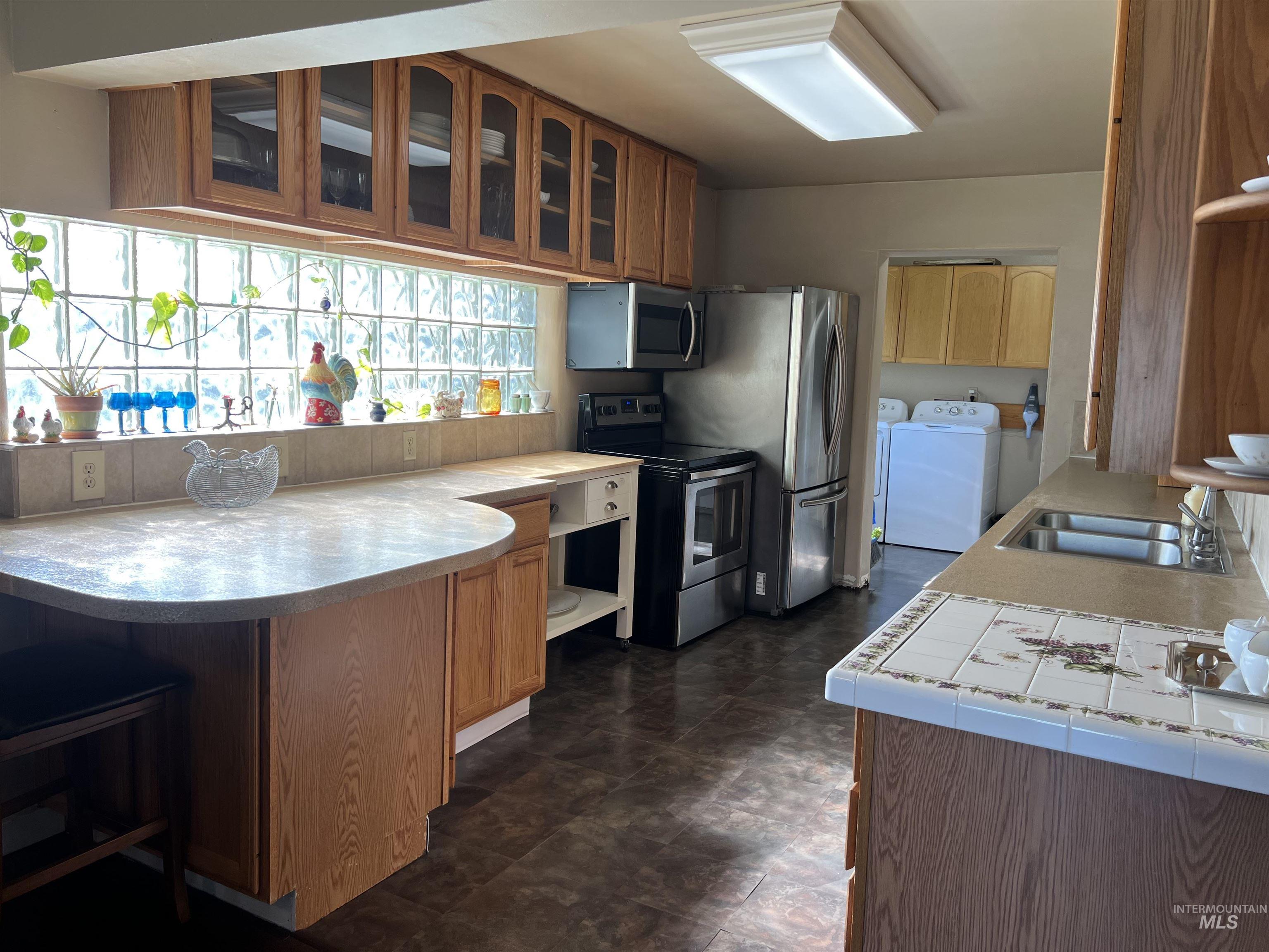 140 3rd Street Property Photo 14