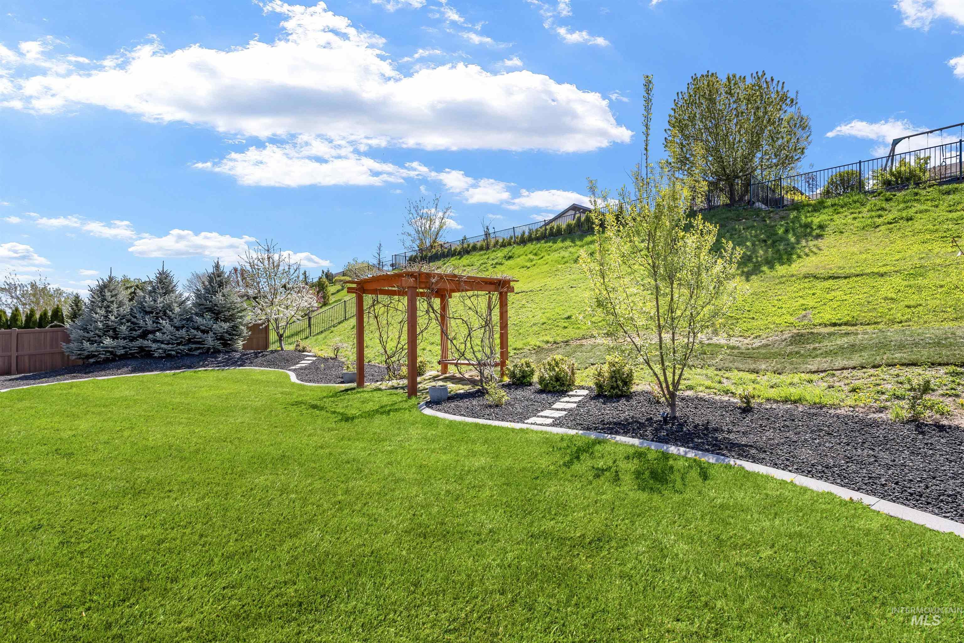 2209 E Mores Trail Drive Property Photo 45