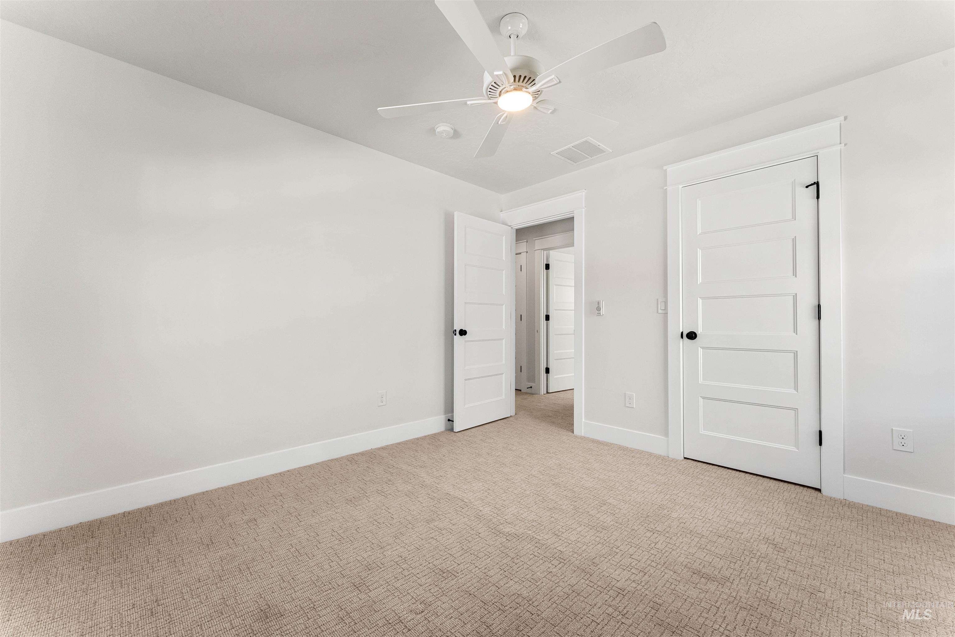4823 N Mitchell St Property Photo 18