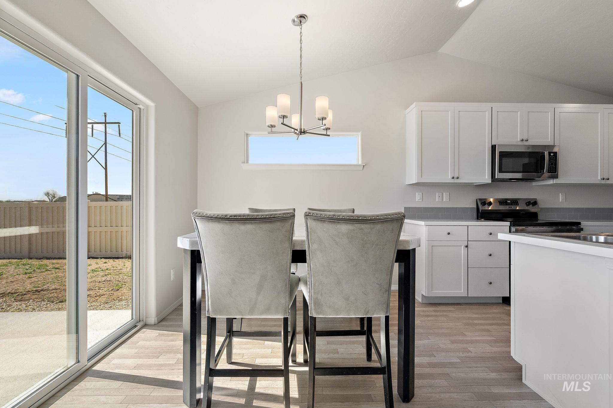 11347 Nora Property Photo 9