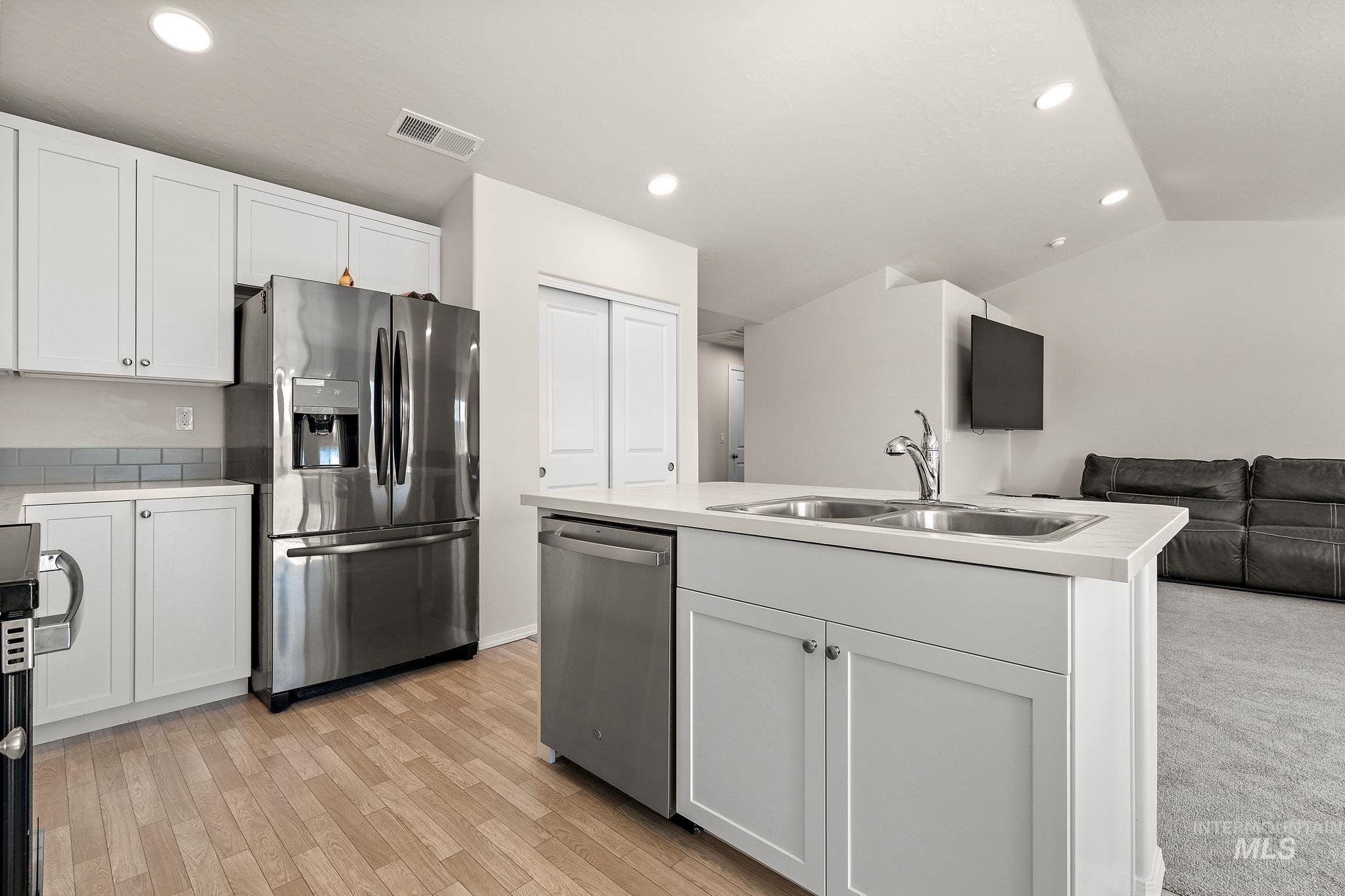 11347 Nora Property Photo 14
