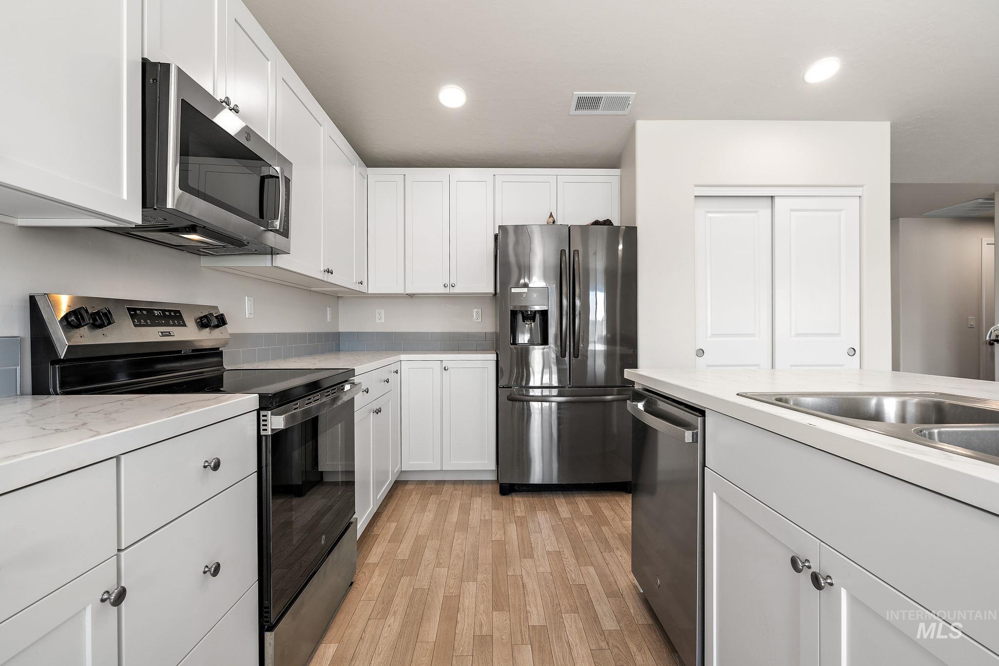 11347 Nora Property Photo 16