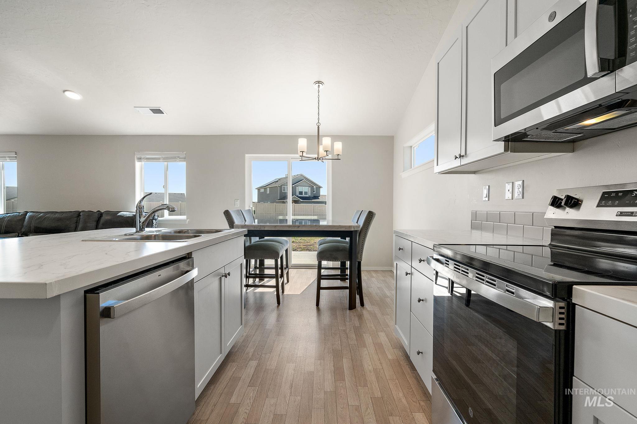 11347 Nora Property Photo 18