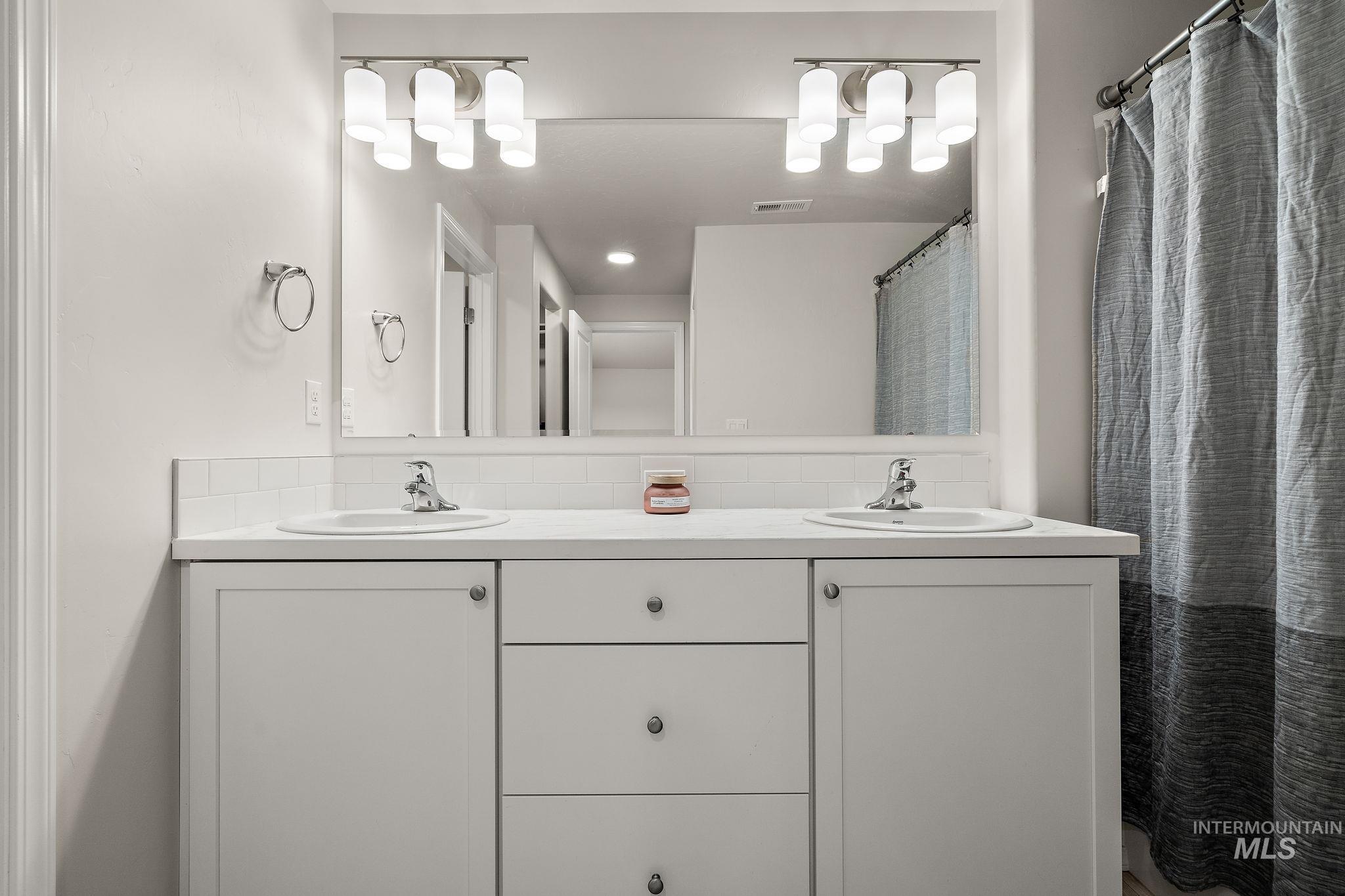 11347 Nora Property Photo 29