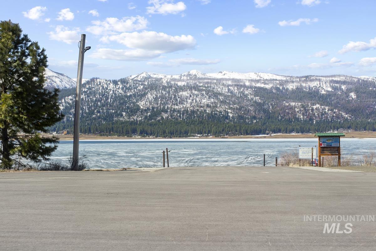 328 Lone Pine Drive Property Photo 15