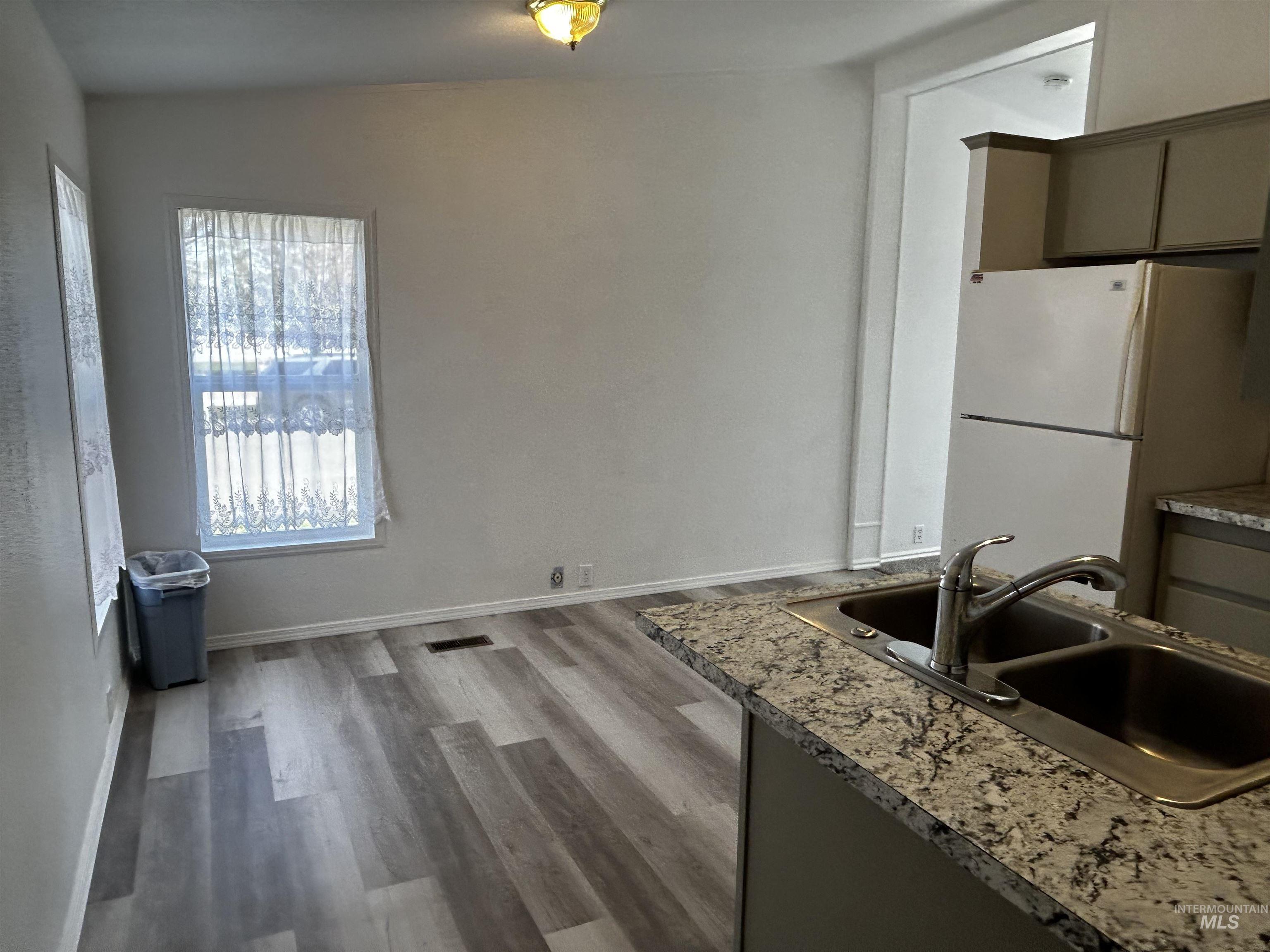 905 Long Valley Property Photo 7