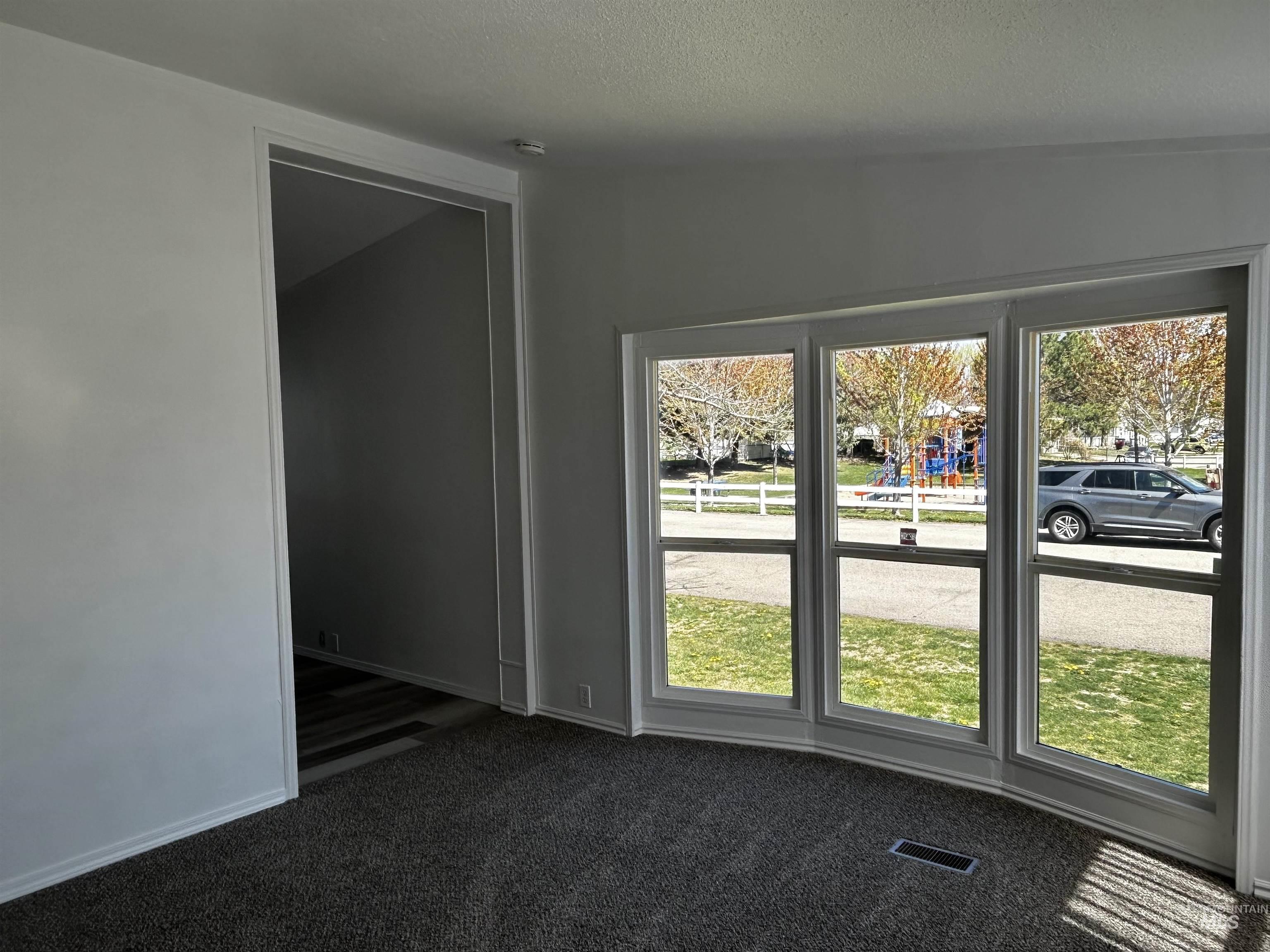 905 Long Valley Property Photo 8