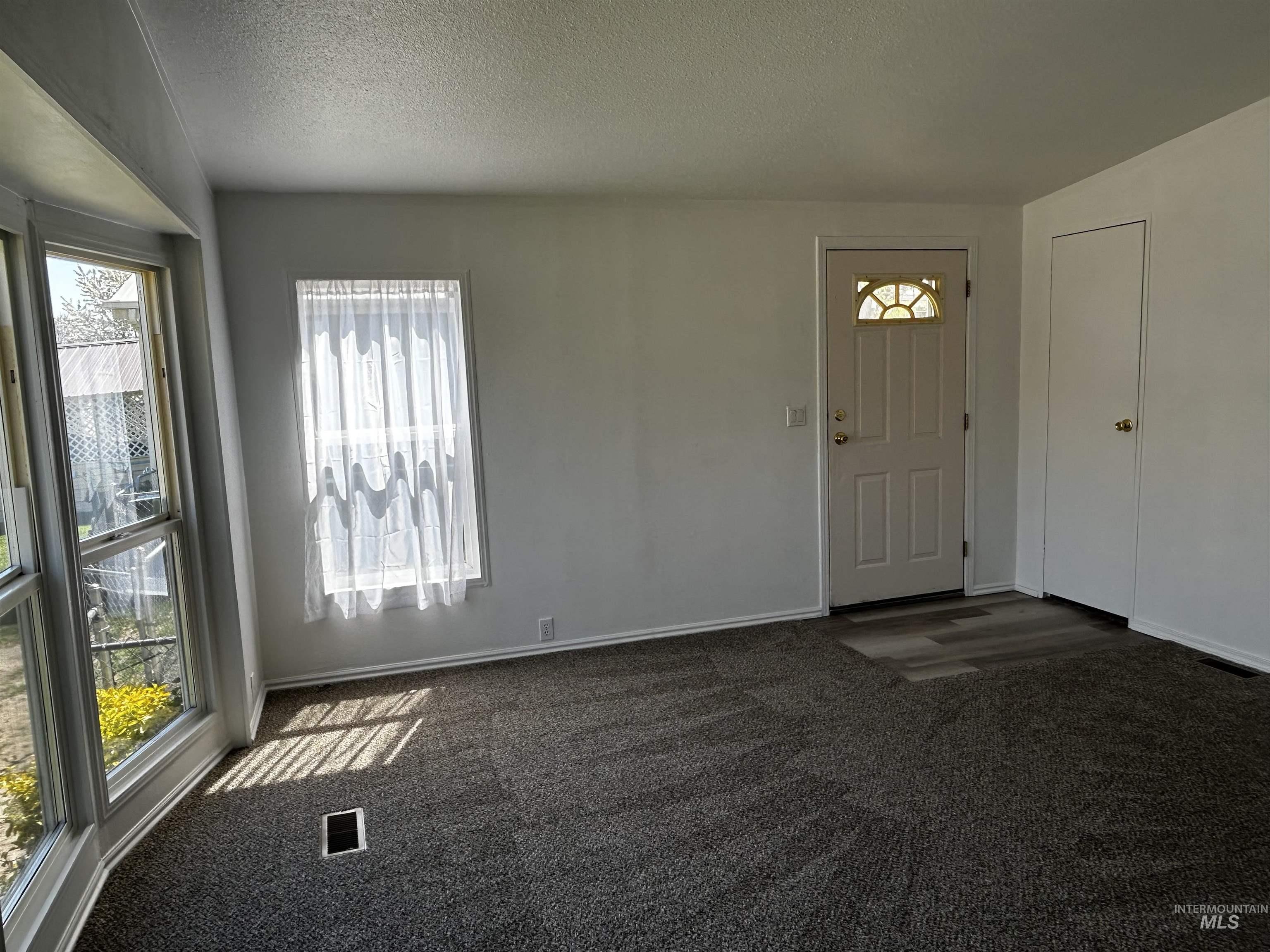 905 Long Valley Property Photo 9