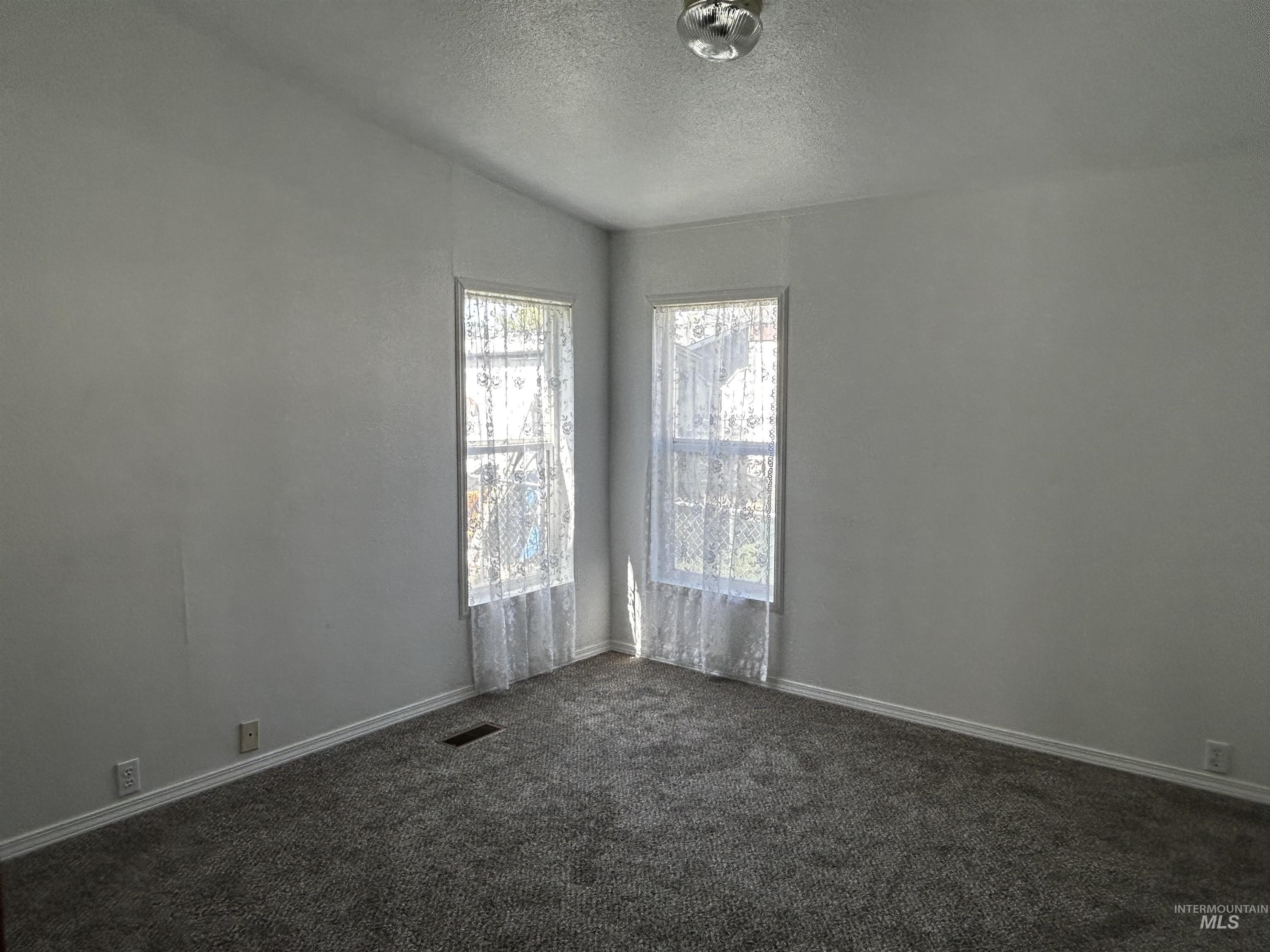 905 Long Valley Property Photo 10