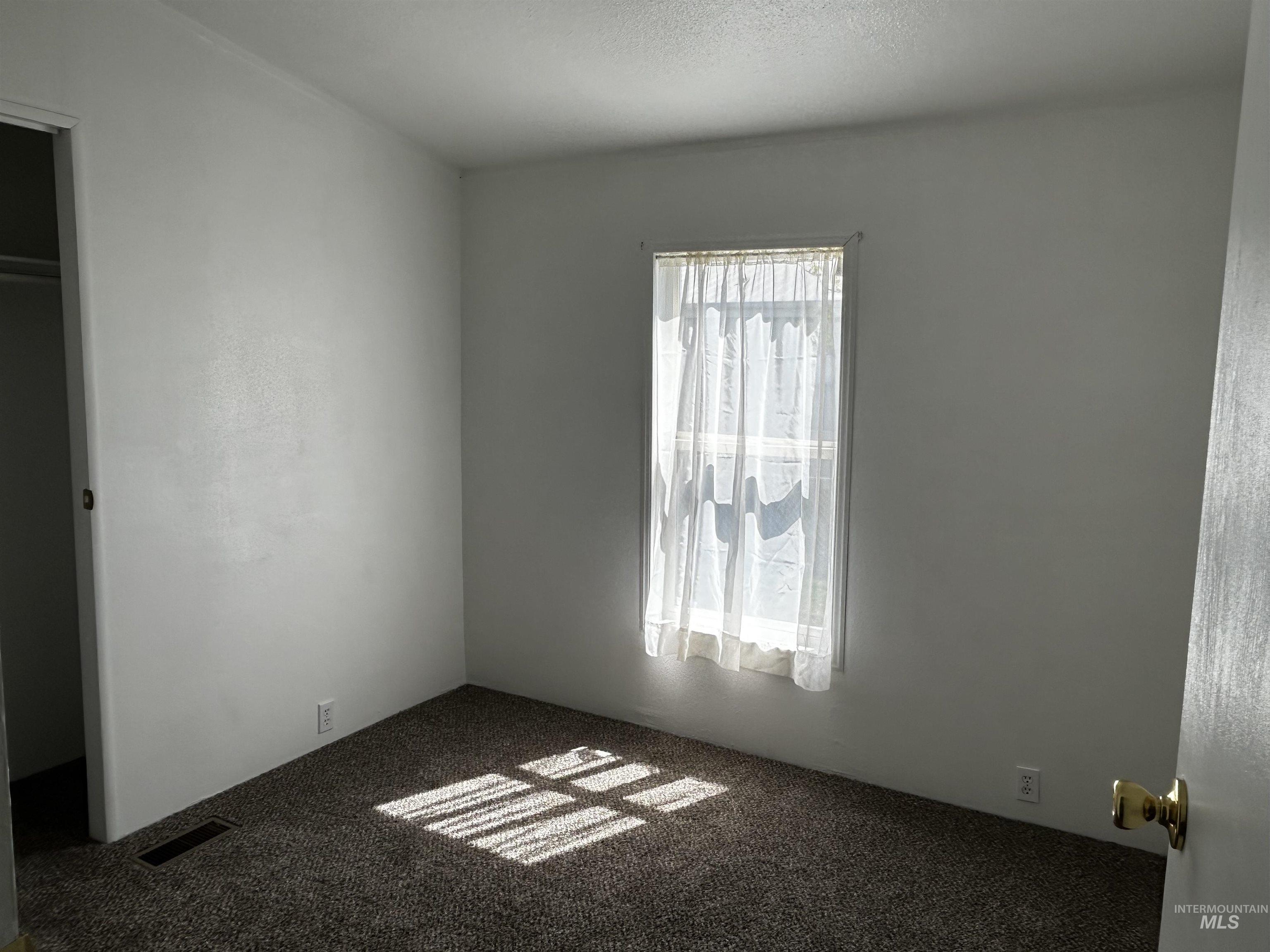 905 Long Valley Property Photo 11