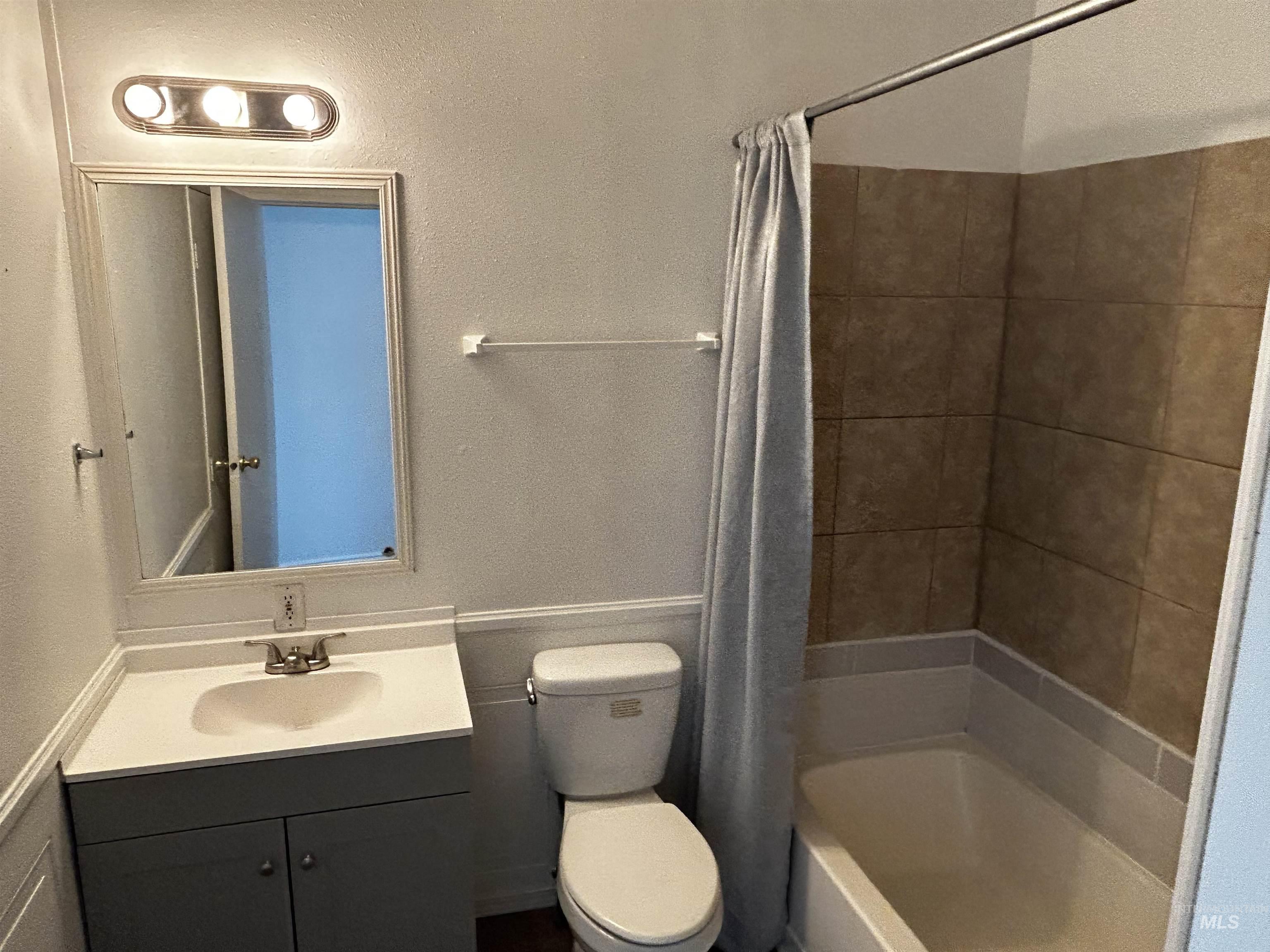 905 Long Valley Property Photo 12