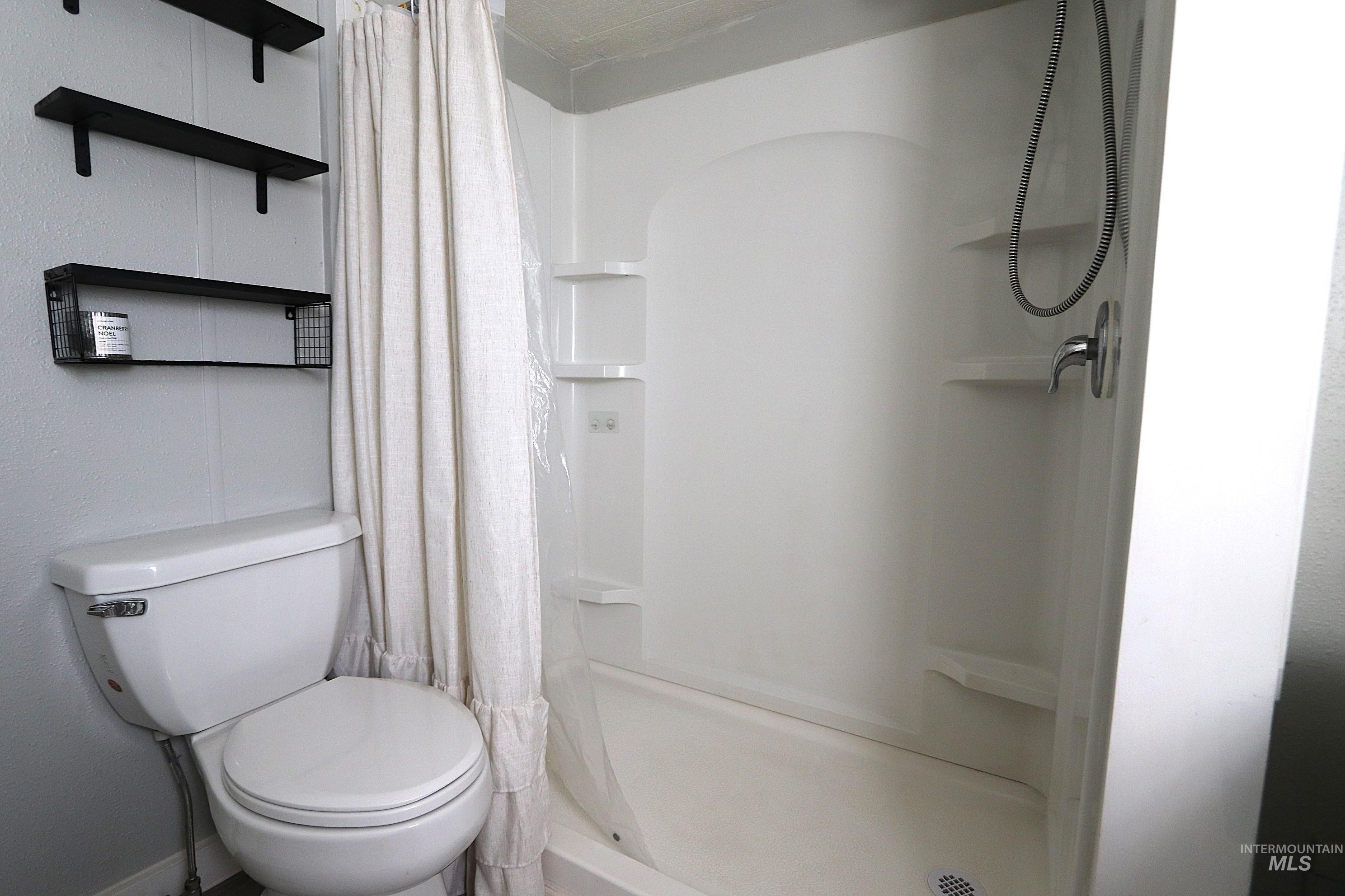 2005 Deary Street Property Photo 24