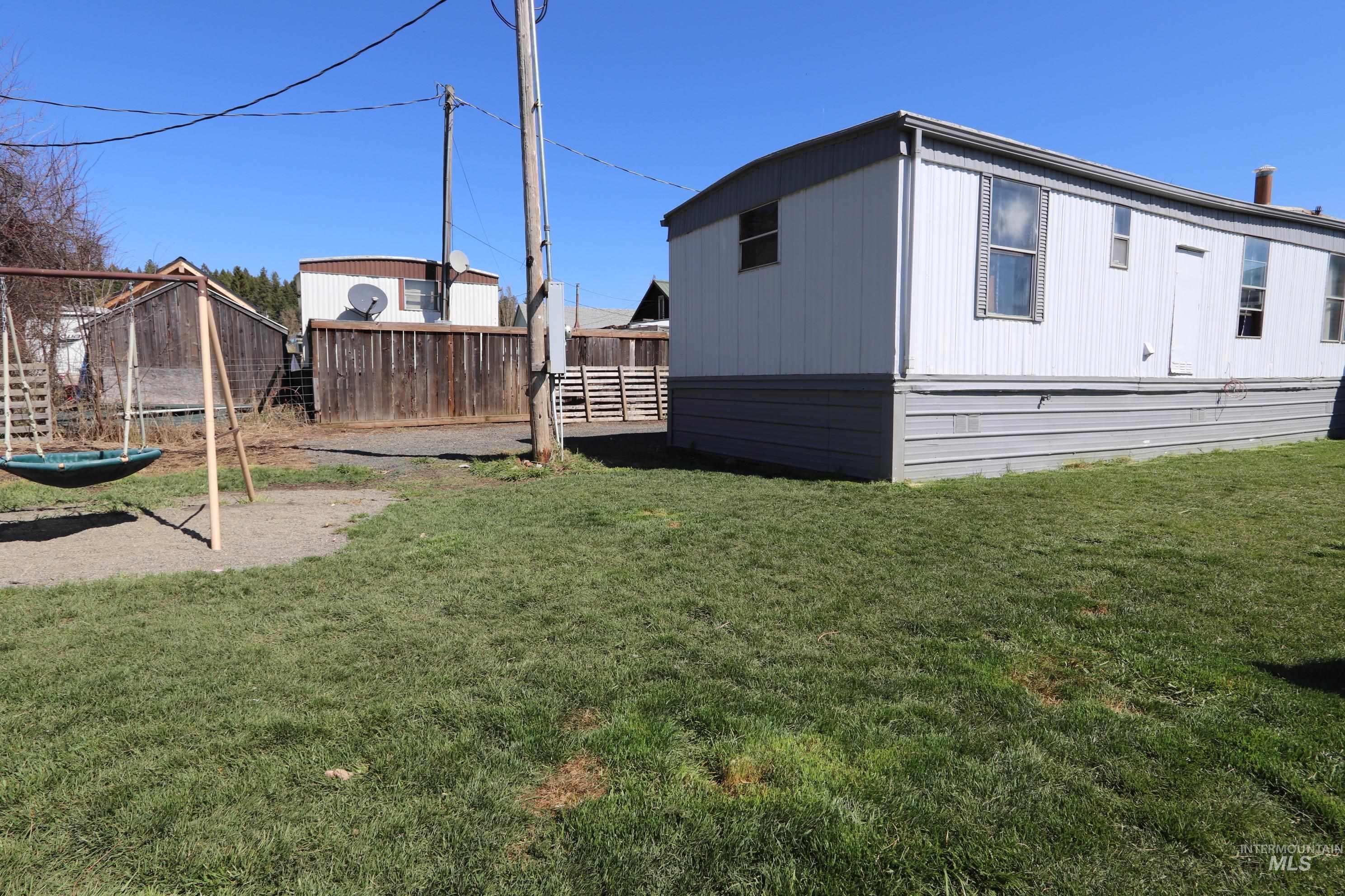2005 Deary Street Property Photo 35