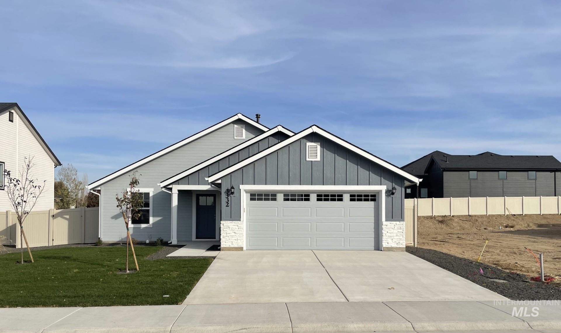 499 S Jake Ave. Property Photo
