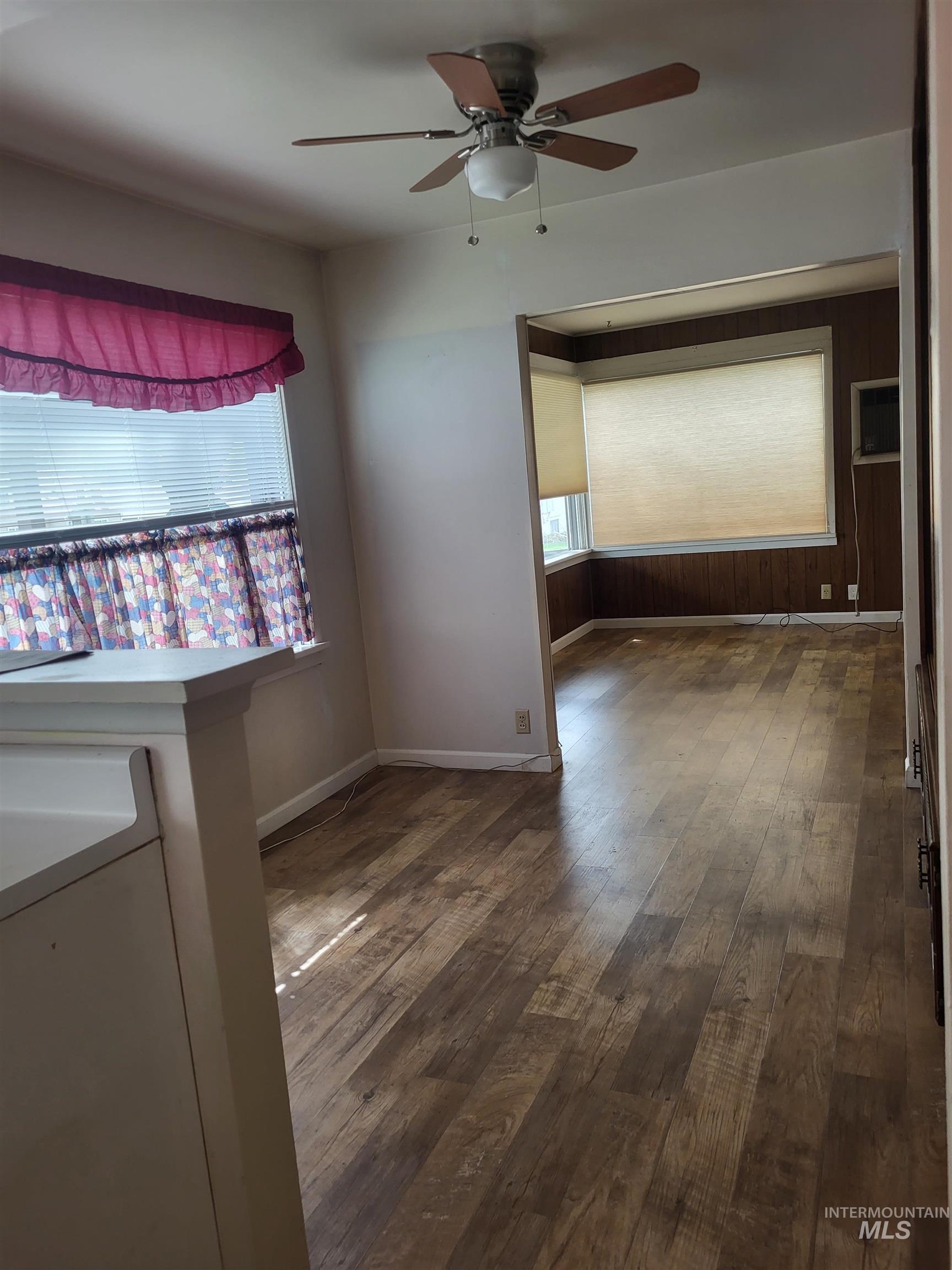 240 N D Street Property Photo 13