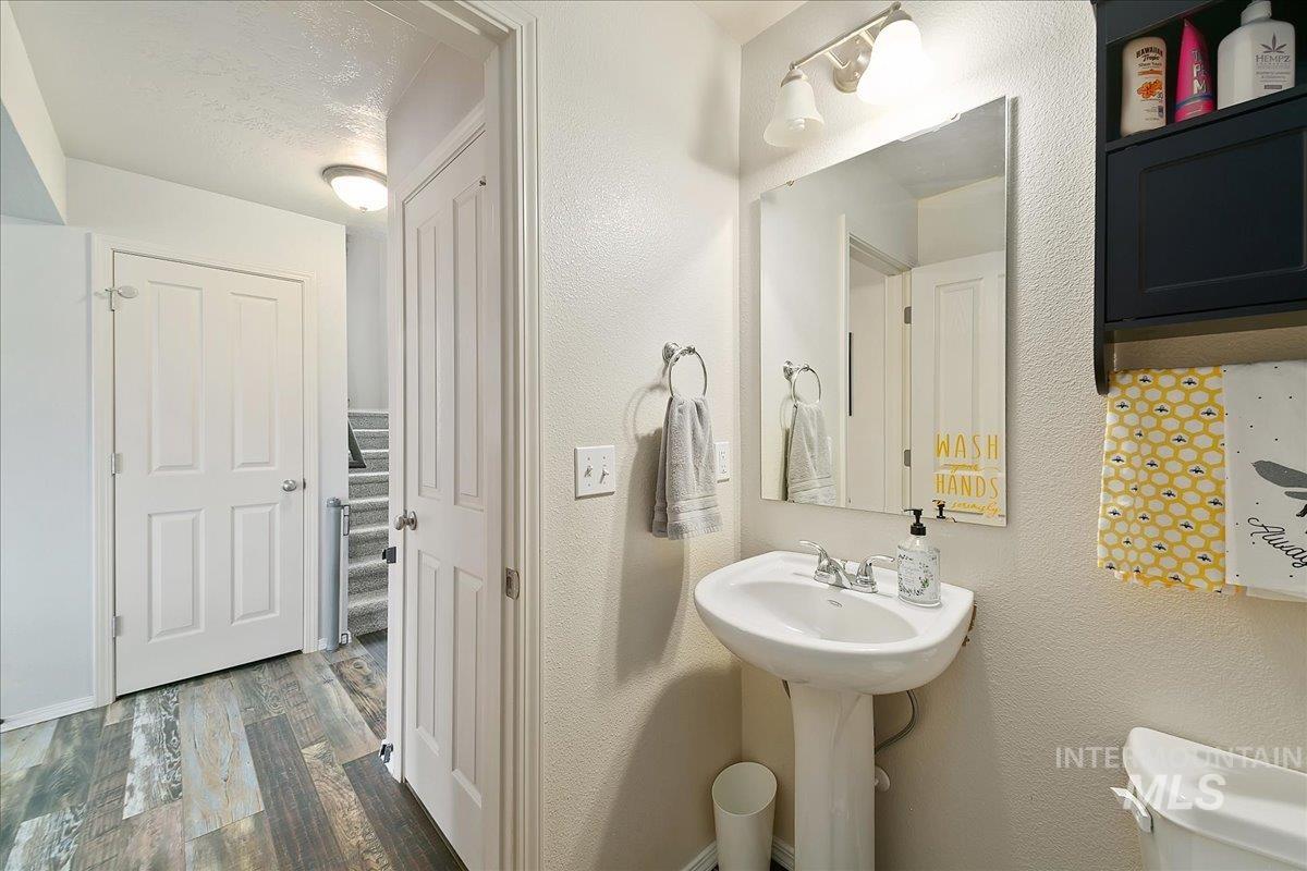 1110 N Finsbury Avenue Property Photo 9